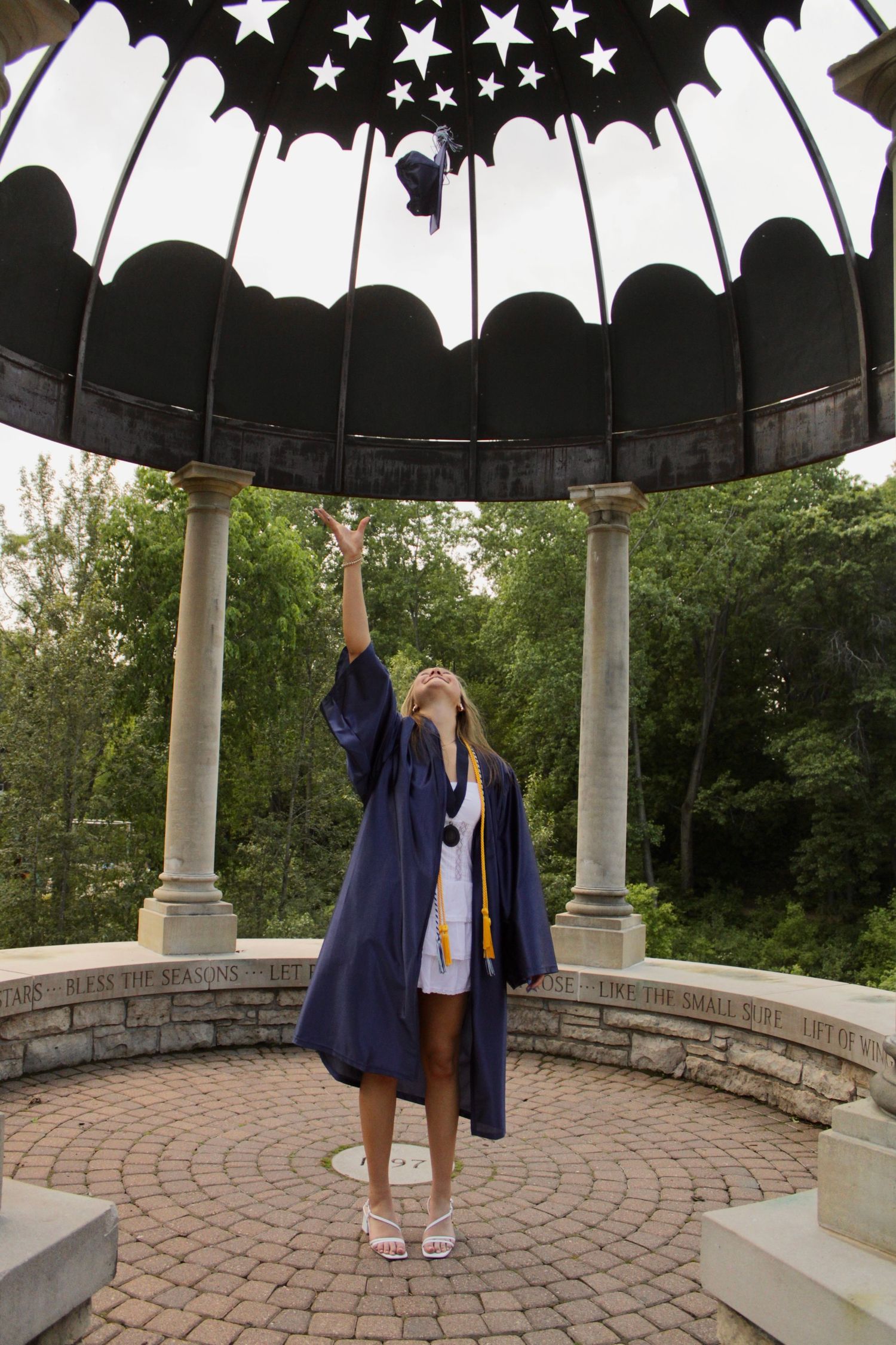 Graduation & cap-and-gown portraits in Green Bay. Briana Rose Photography creates professional, personalized, and memorable senior photos