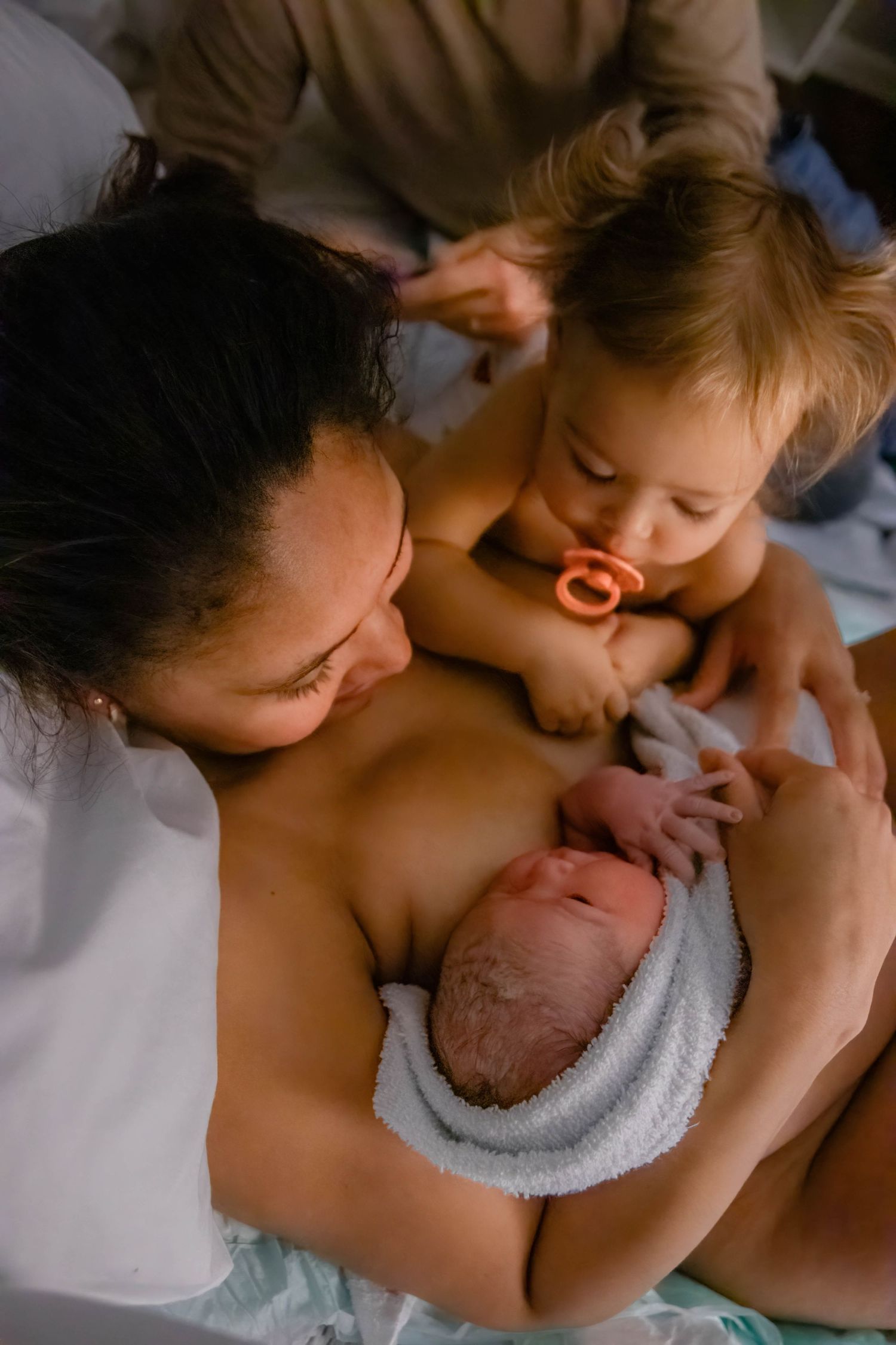 Oahu Hawaii
Birth photographer 
Oahu Hawaii birth photographer
Oahu Hawaii photographer 
In home Oahu birth photographer