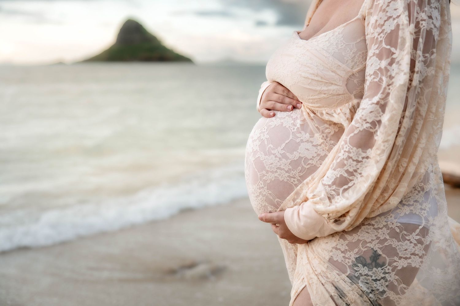 Oahu Hawaii
Family photo
Maternity session
Oahu Maternity photographer