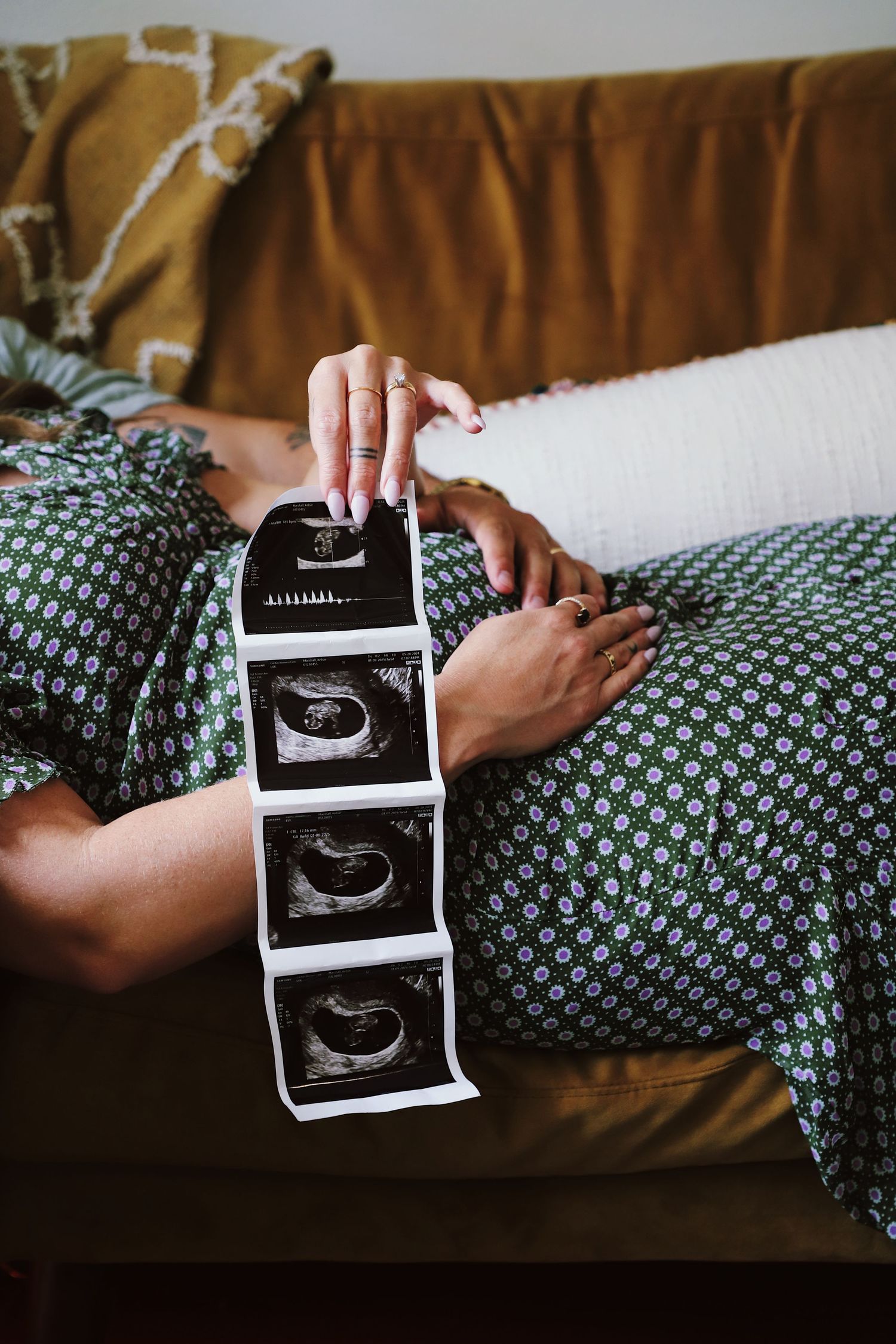 Mom, Baby, Dad, Maternity, Family, Young Couple, Photos, Love, Durango, Colorado, Photography