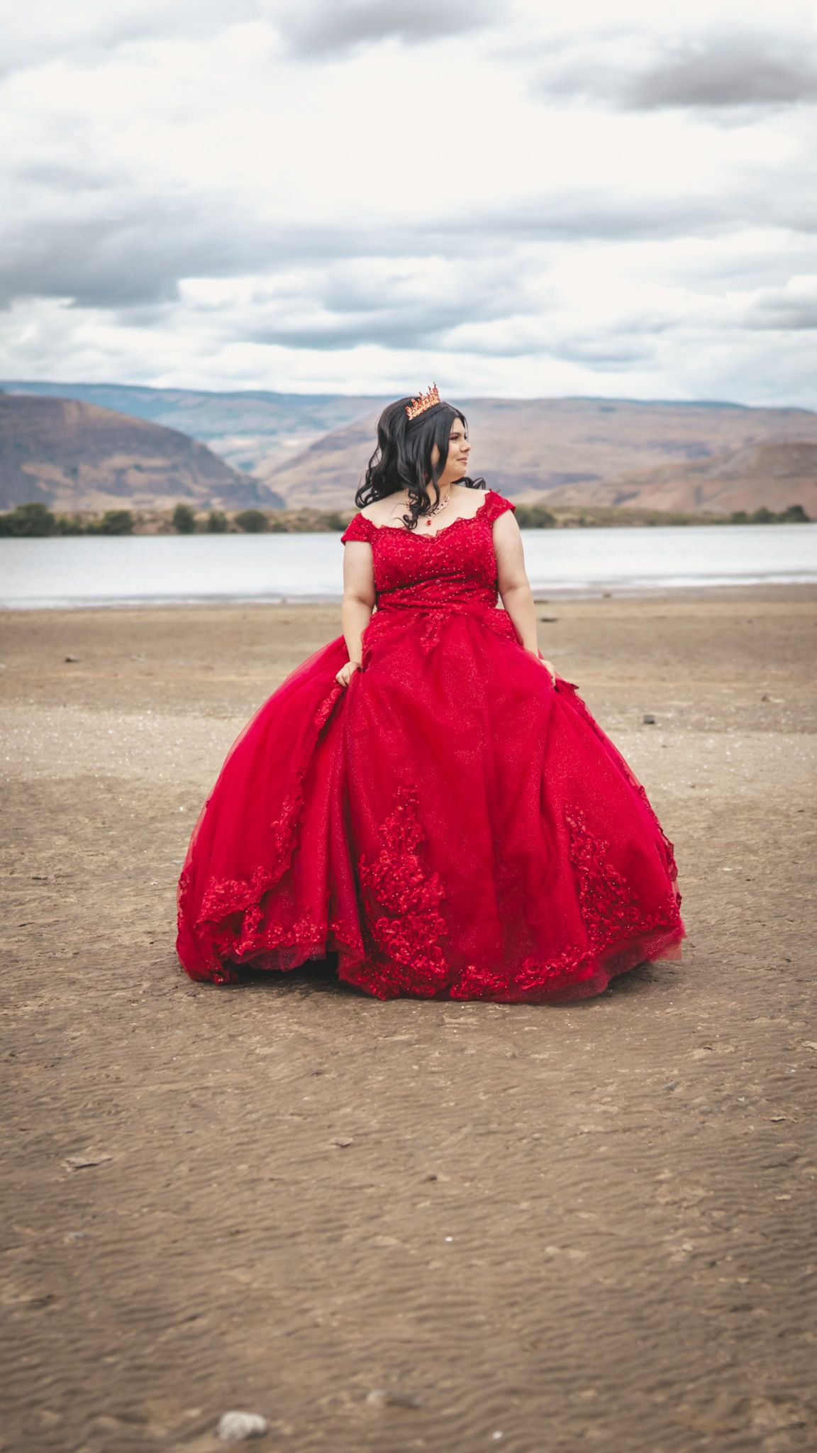 Pineroots Photography captures weddings, newborns, seniors, families & more in Ephrata, Moses Lake, Quincy, Soap Lake & George, WA.