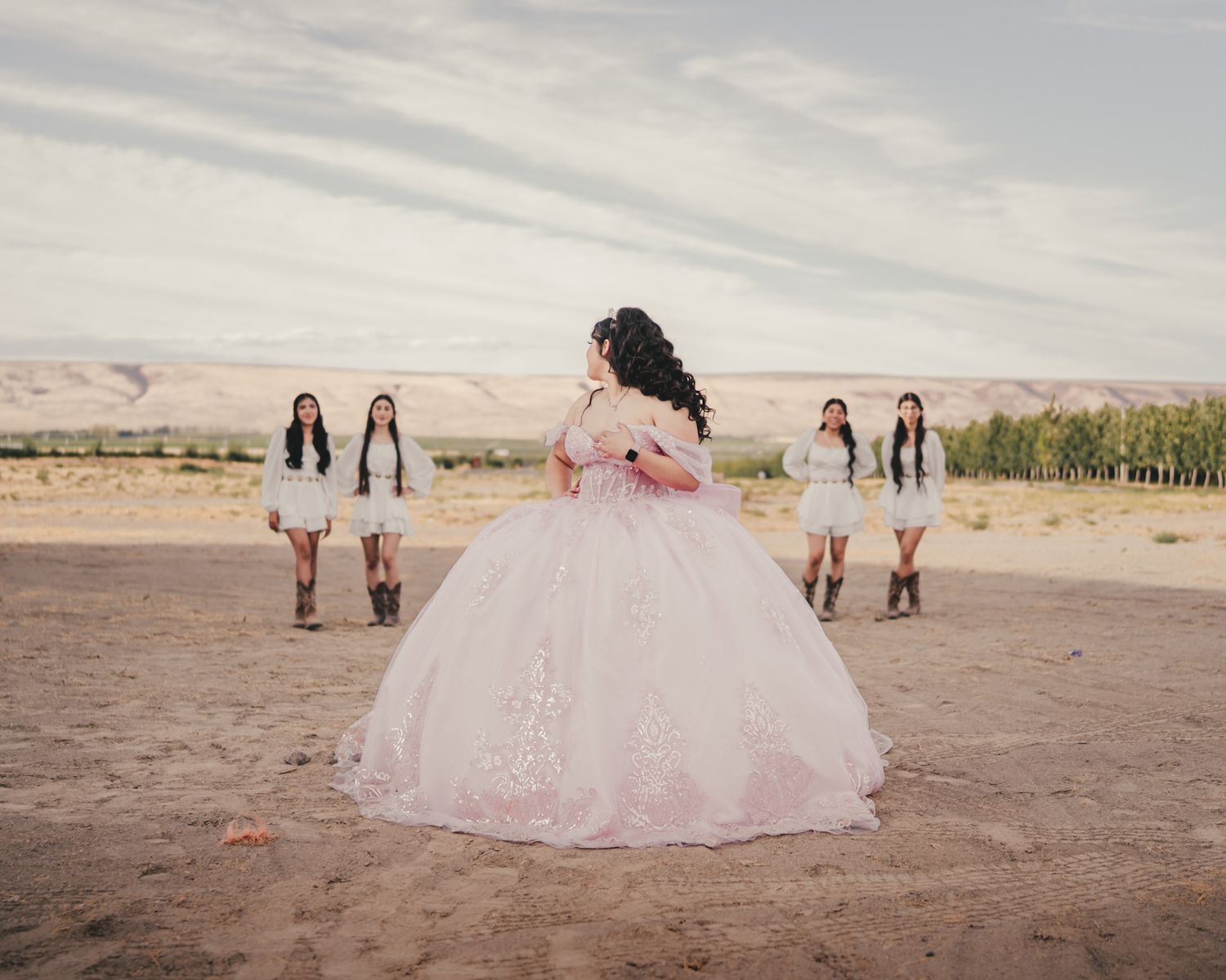 Pineroots Photography captures weddings, newborns, seniors, families & more in Ephrata, Moses Lake, Quincy, Soap Lake & George, WA.