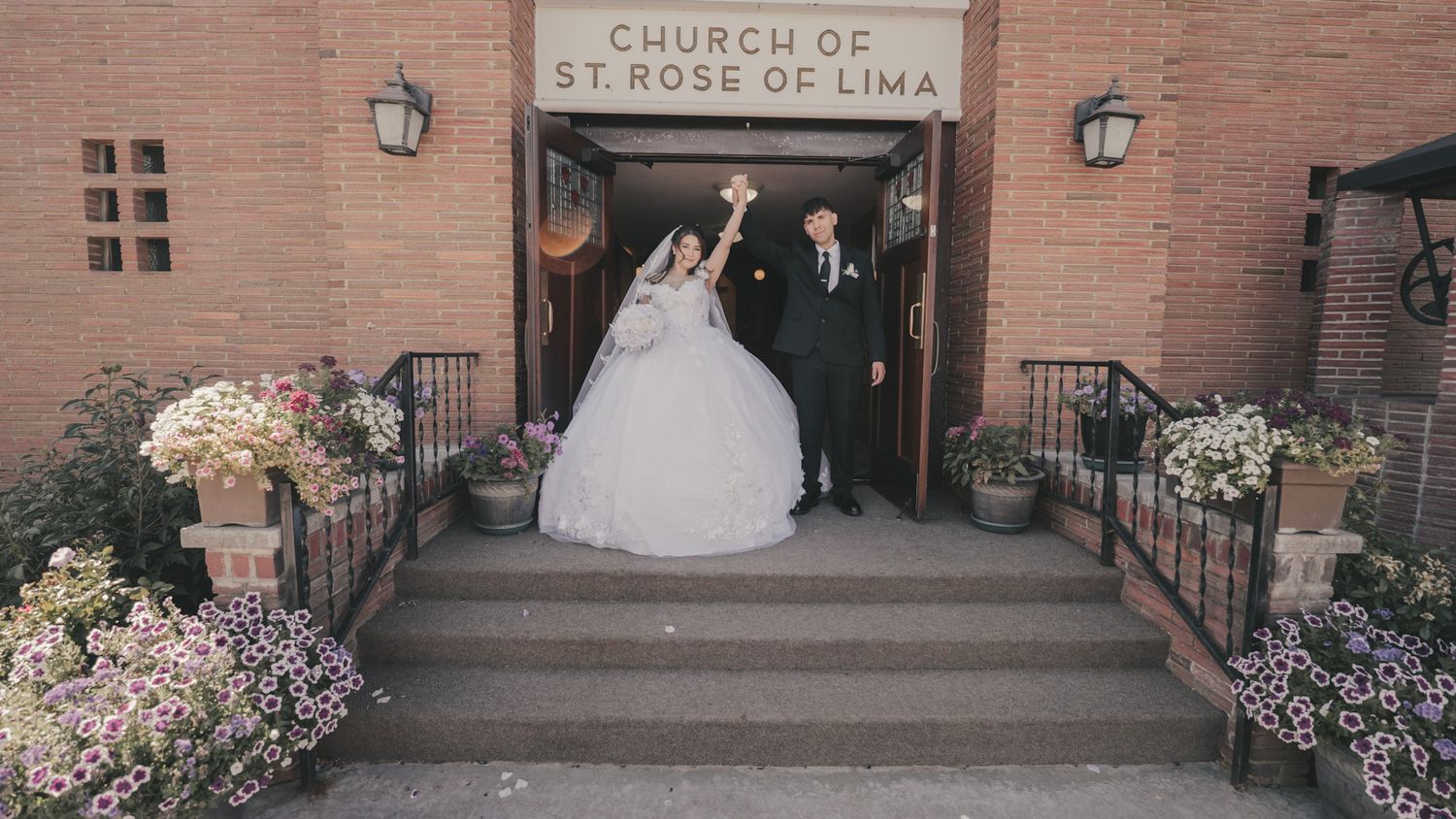 Pineroots Photography captures weddings, newborns, seniors, families & more in Ephrata, Moses Lake, Quincy, Soap Lake & George, WA.