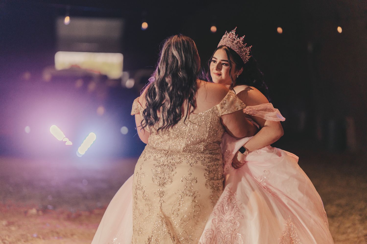 Pineroots Photography captures weddings, newborns, seniors, families & more in Ephrata, Moses Lake, Quincy, Soap Lake & George, WA.