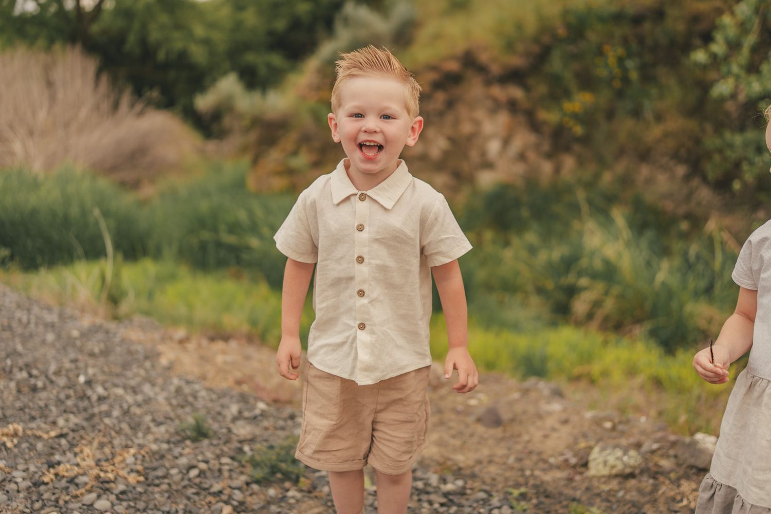 Pineroots Photography captures weddings, newborns, seniors, families & more in Ephrata, Moses Lake, Quincy, Soap Lake & George, WA.