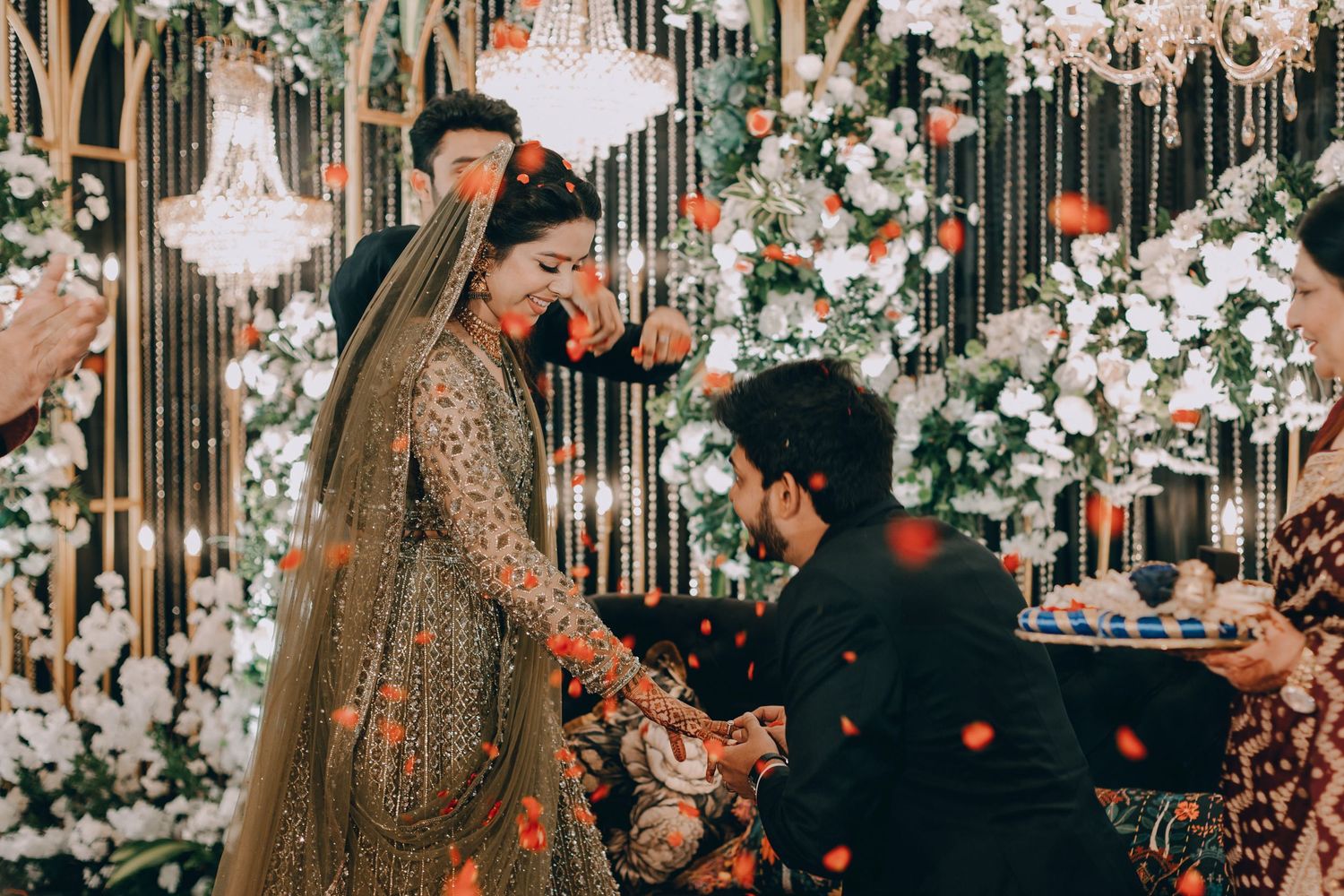 Engagement moment