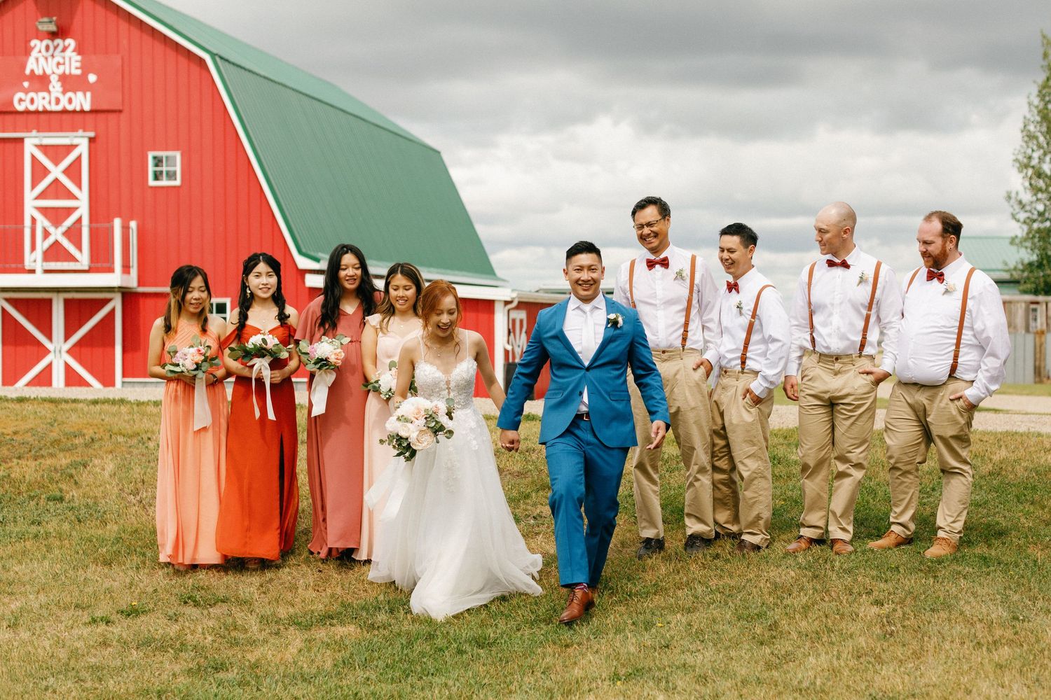 Wedding photographers & videographers in Saskatoon, Saskatchewan. Timeless, cinematic wedding photo & video that captures real moments.