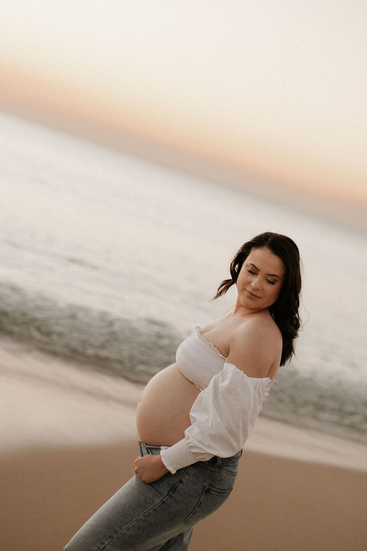 Natural maternity photography overlooking the South West coastline near Bunbury, Western Australia.