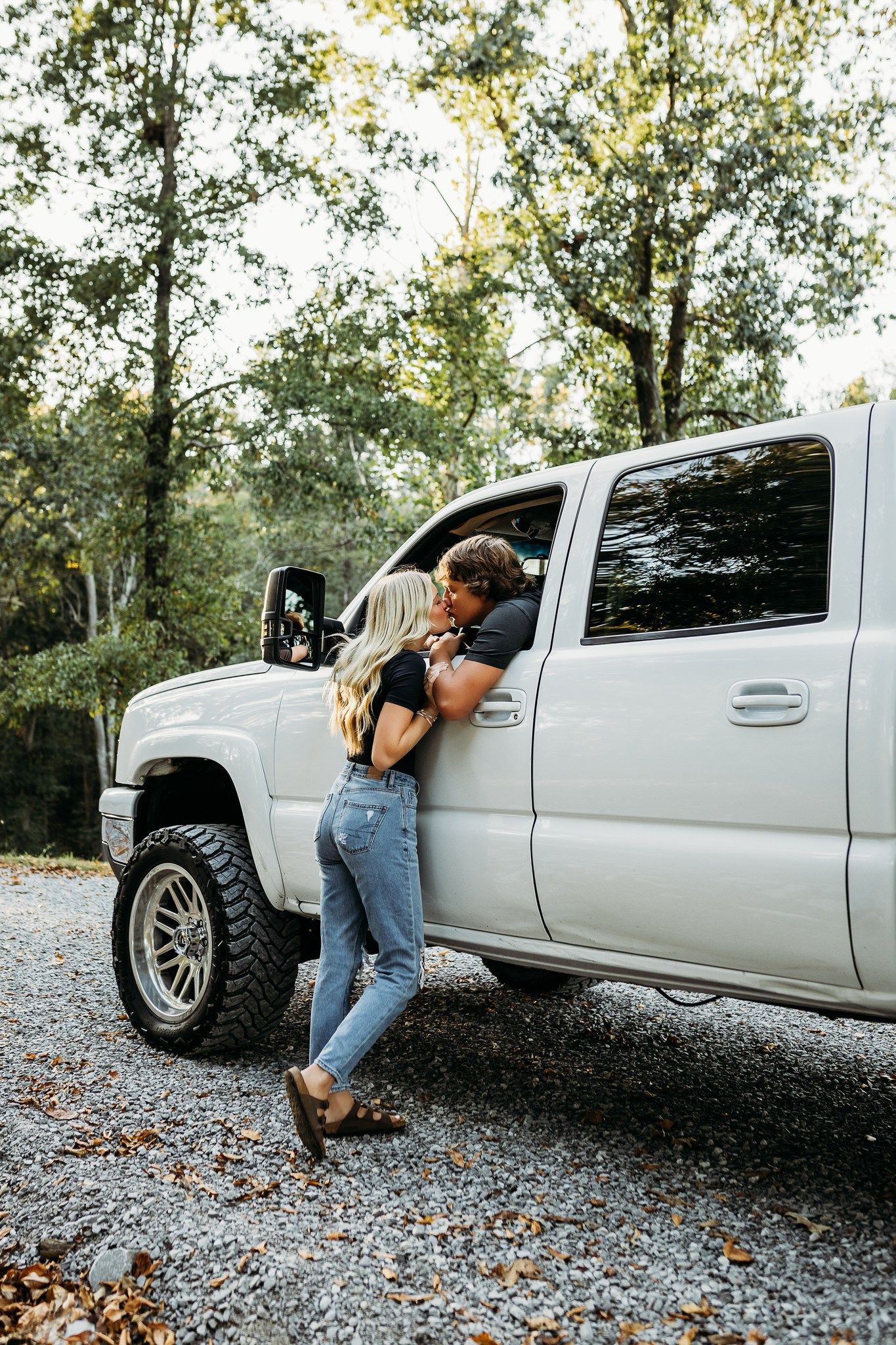 couples session with a truck in Dixon ky
