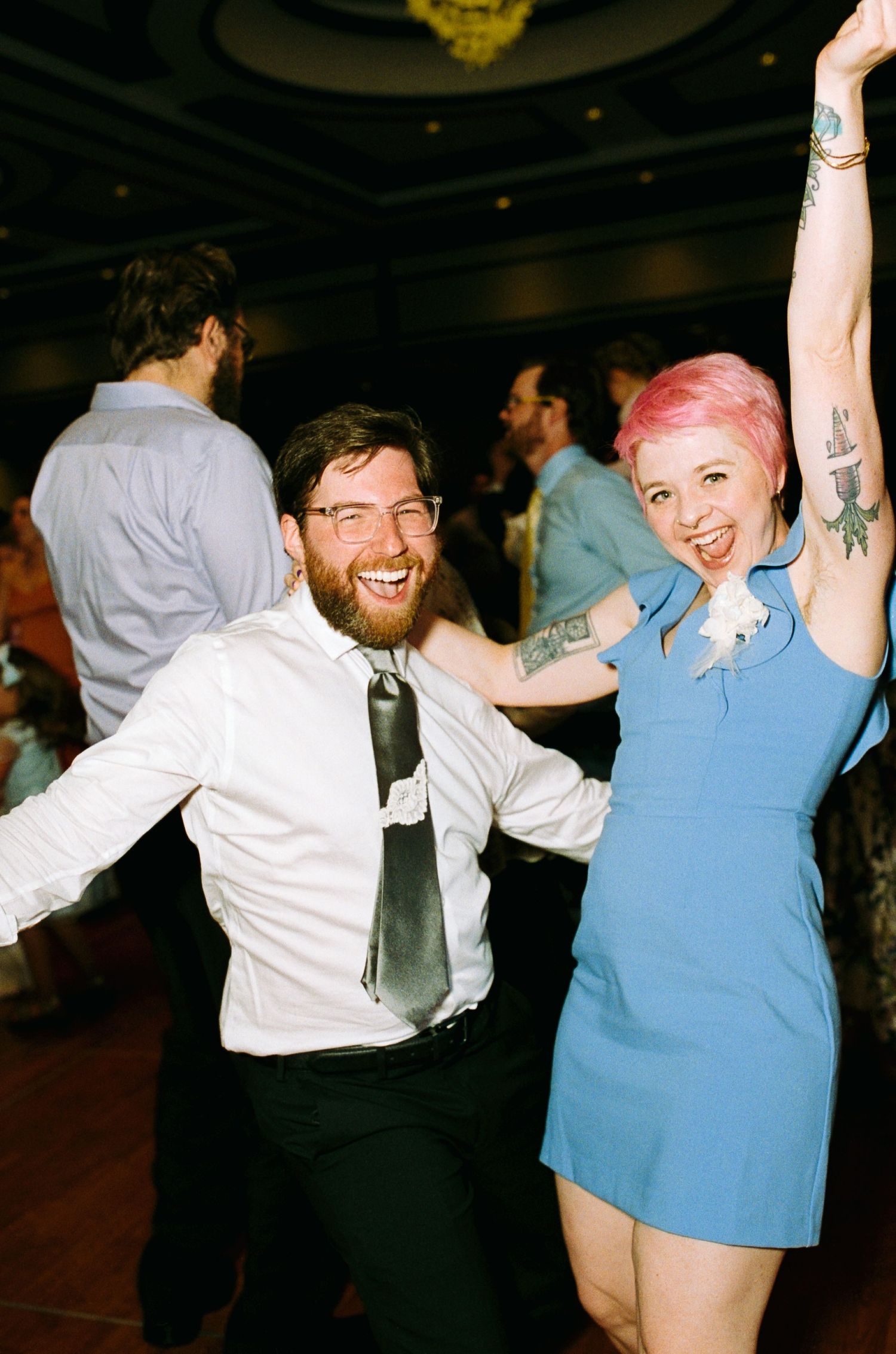 Fun couple dancing at a wedding in Chicago, IL