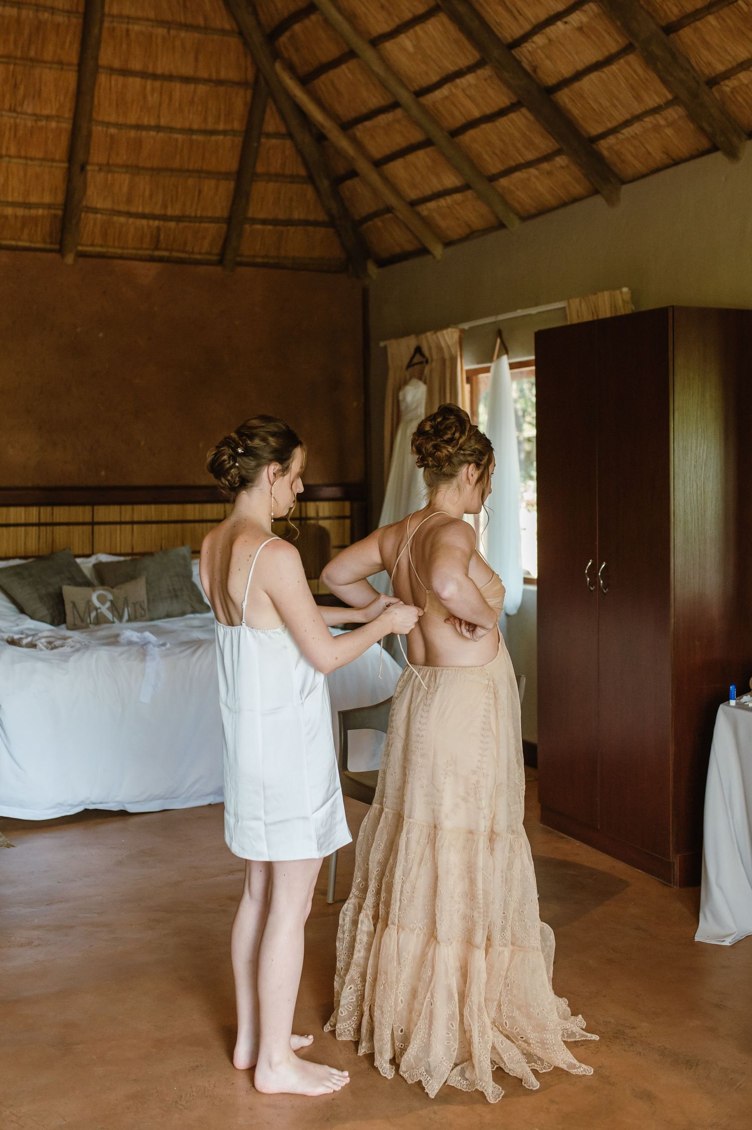 GRAEME & KIRSTY'S KUTHABA BUSH LODGE WEDDING BY SAFARI WEDDING PHOTOGRAPHER WILDFLOWER PHOTOGRAPHY