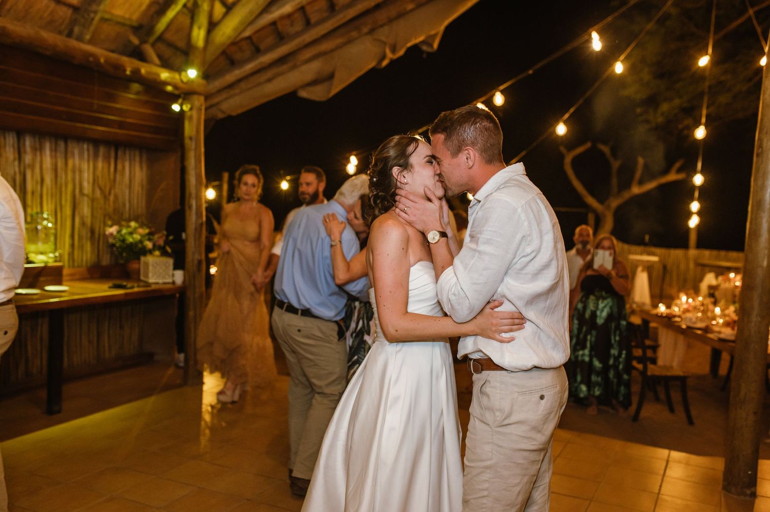 GRAEME & KIRSTY'S KUTHABA BUSH LODGE WEDDING BY SAFARI WEDDING PHOTOGRAPHER WILDFLOWER PHOTOGRAPHY