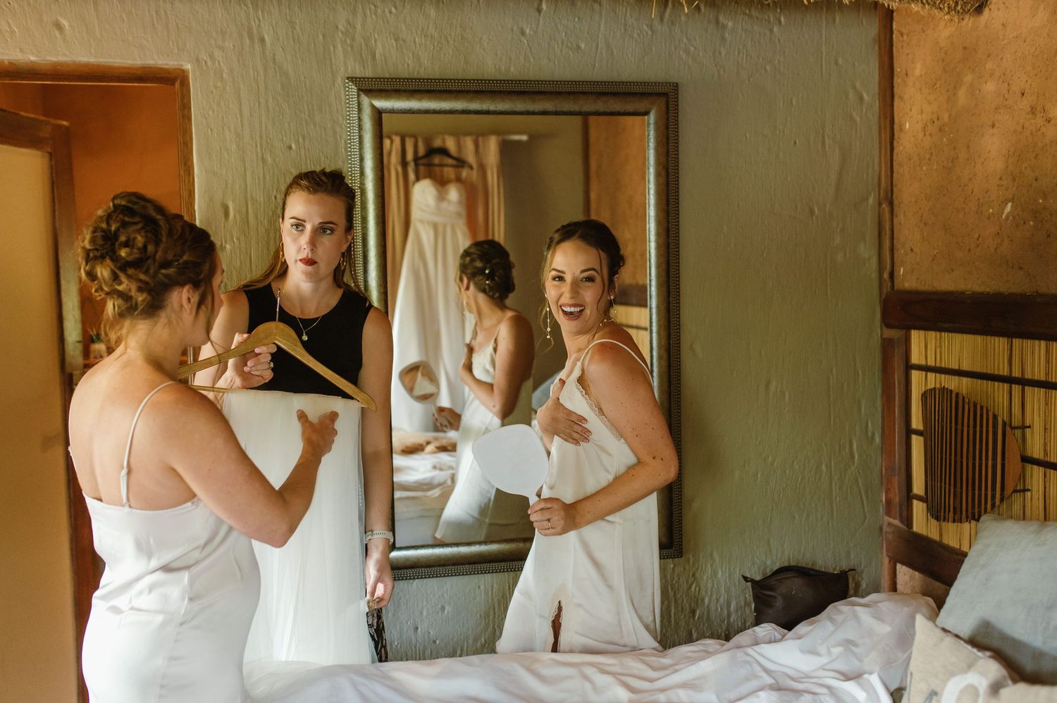 GRAEME & KIRSTY'S KUTHABA BUSH LODGE WEDDING BY SAFARI WEDDING PHOTOGRAPHER WILDFLOWER PHOTOGRAPHY