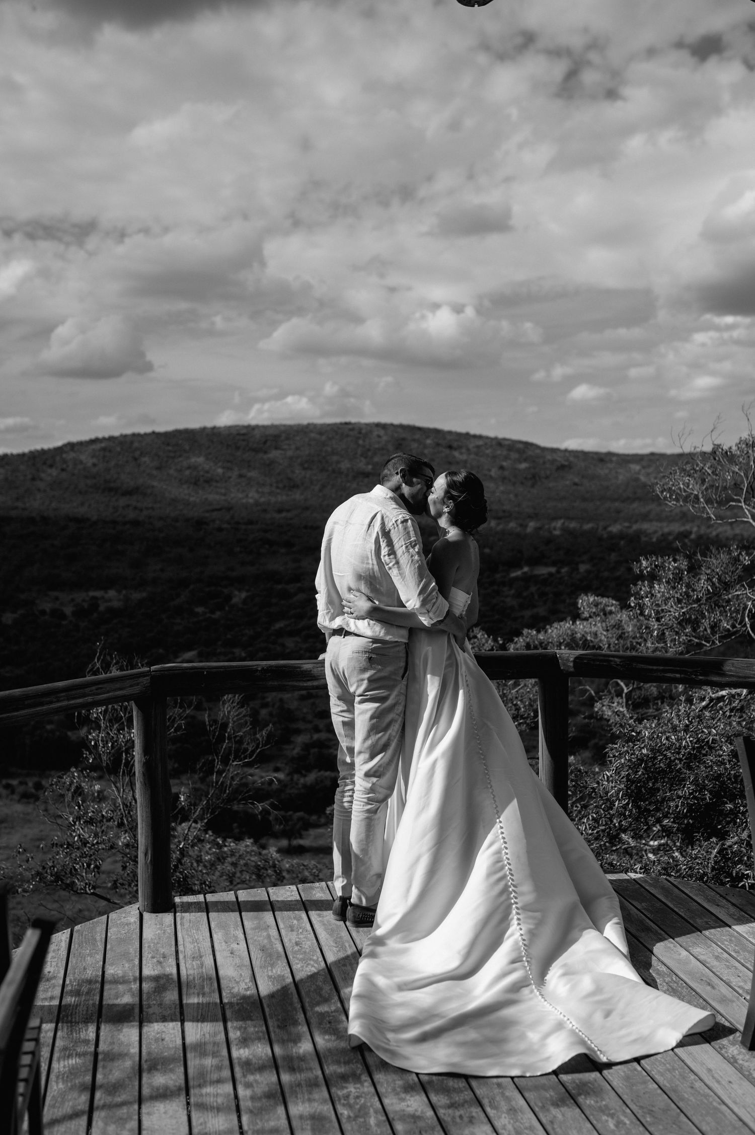 GRAEME & KIRSTY'S KUTHABA BUSH LODGE WEDDING BY SAFARI WEDDING PHOTOGRAPHER WILDFLOWER PHOTOGRAPHY