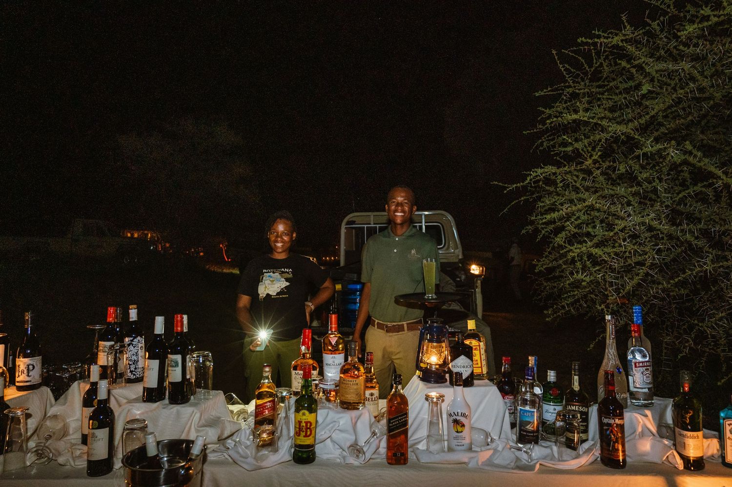 chirs & sam Mashatu game reserve, Botswana wedding by Safari wedding photographer wildflower photography