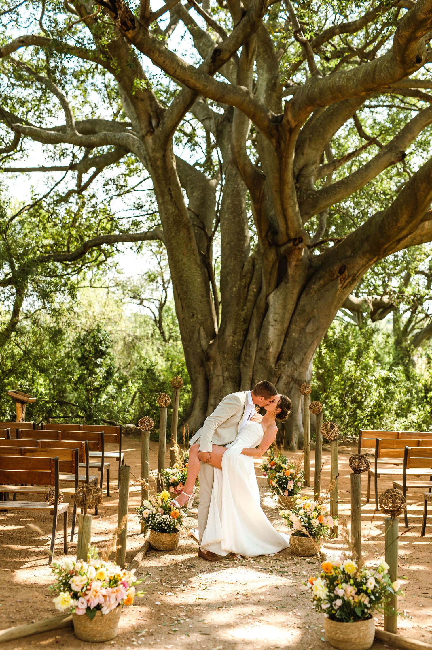GRAEME & KIRSTY'S KUTHABA BUSH LODGE WEDDING BY SAFARI WEDDING PHOTOGRAPHER WILDFLOWER PHOTOGRAPHY