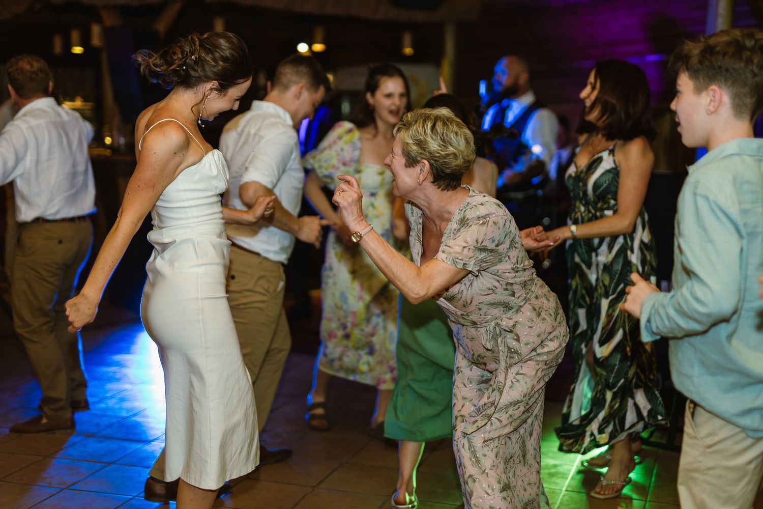 GRAEME & KIRSTY'S KUTHABA BUSH LODGE WEDDING BY SAFARI WEDDING PHOTOGRAPHER WILDFLOWER PHOTOGRAPHY
