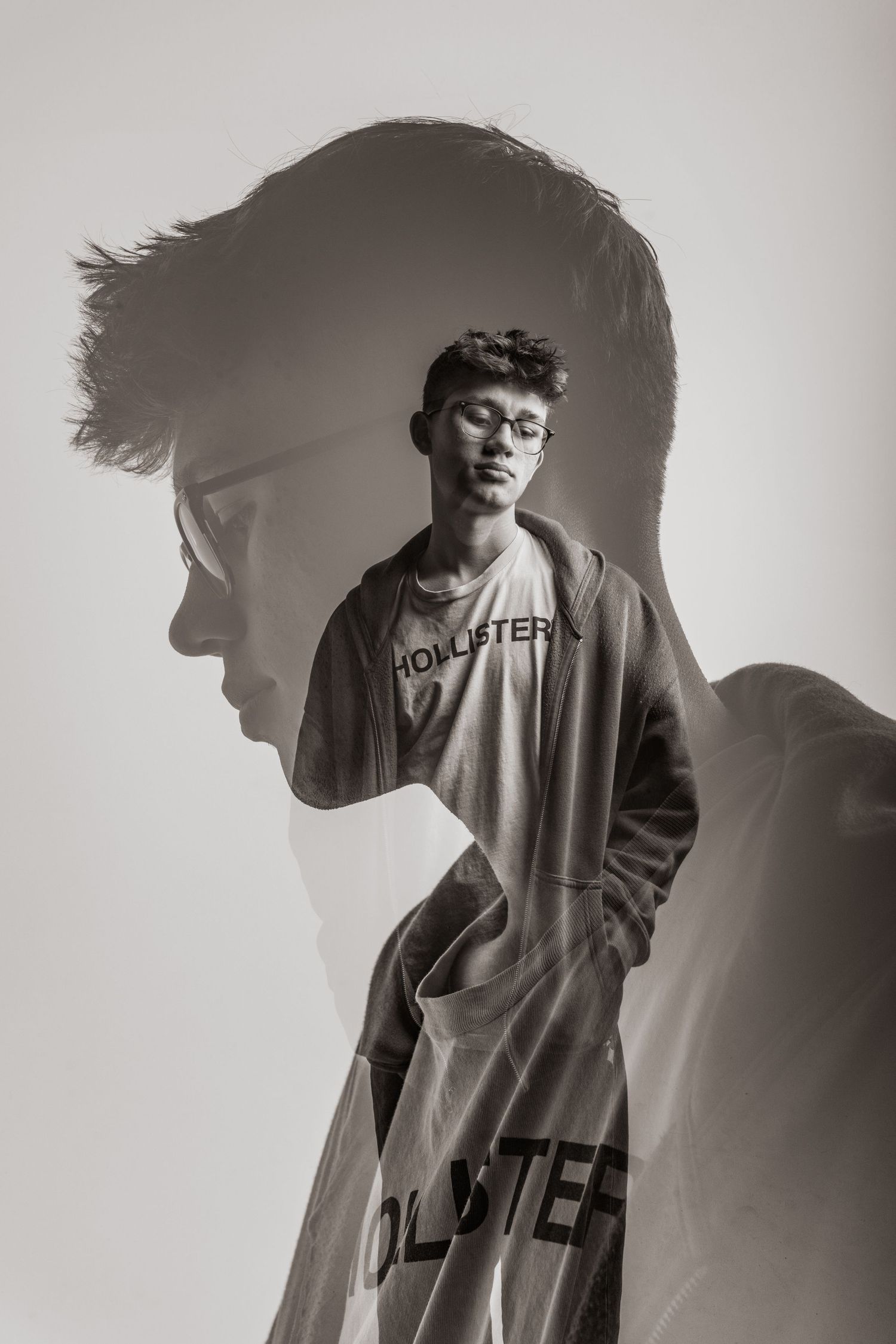 Senior portrait session with a unique, trending style in Utah.