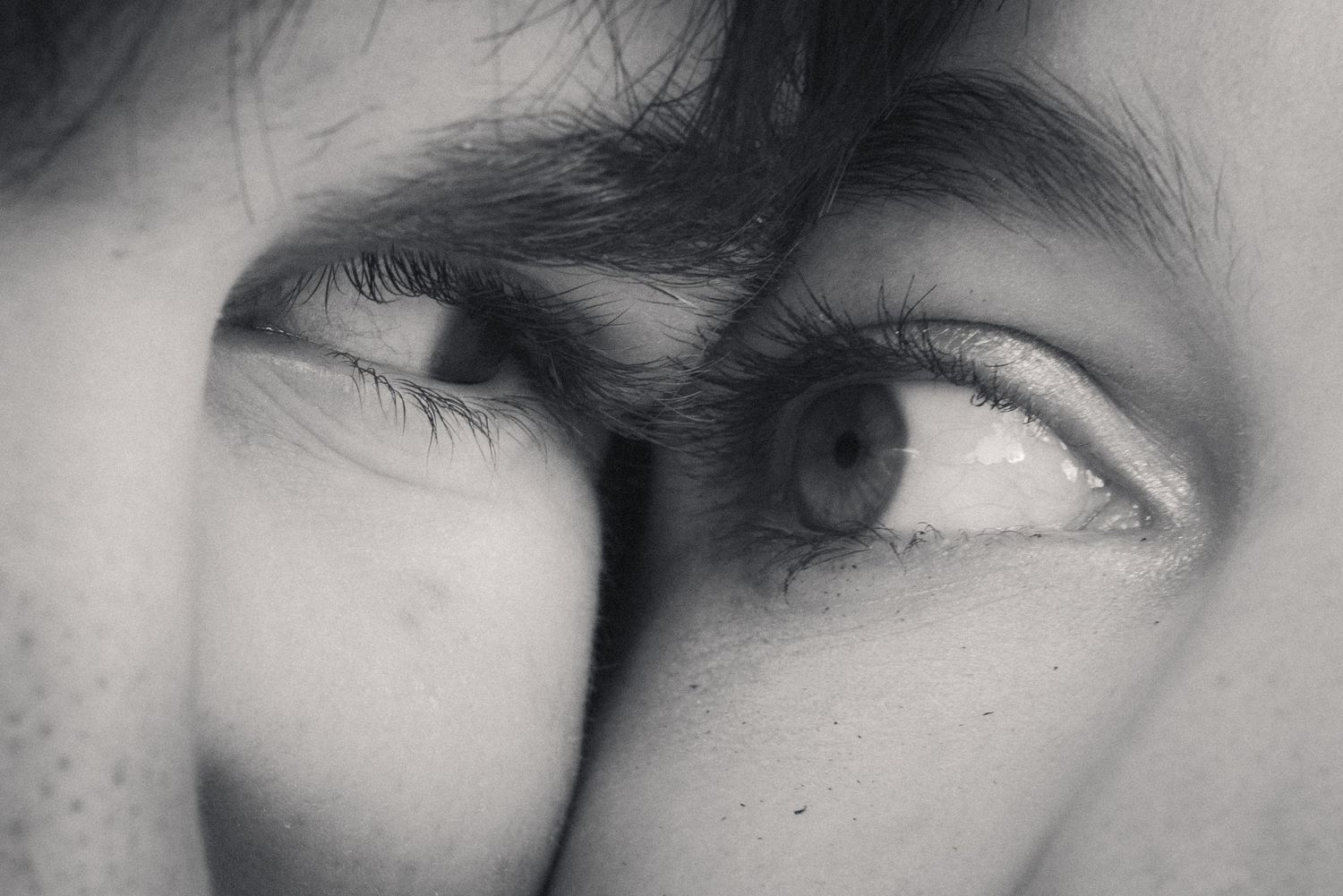 Detail shots of a couple in a artistic storytelling portrait session in Utah County.