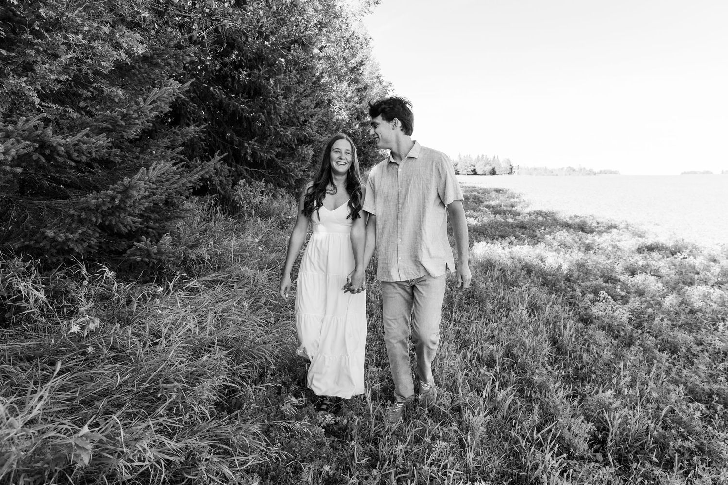 upper peninsula of michigan engagement photographer