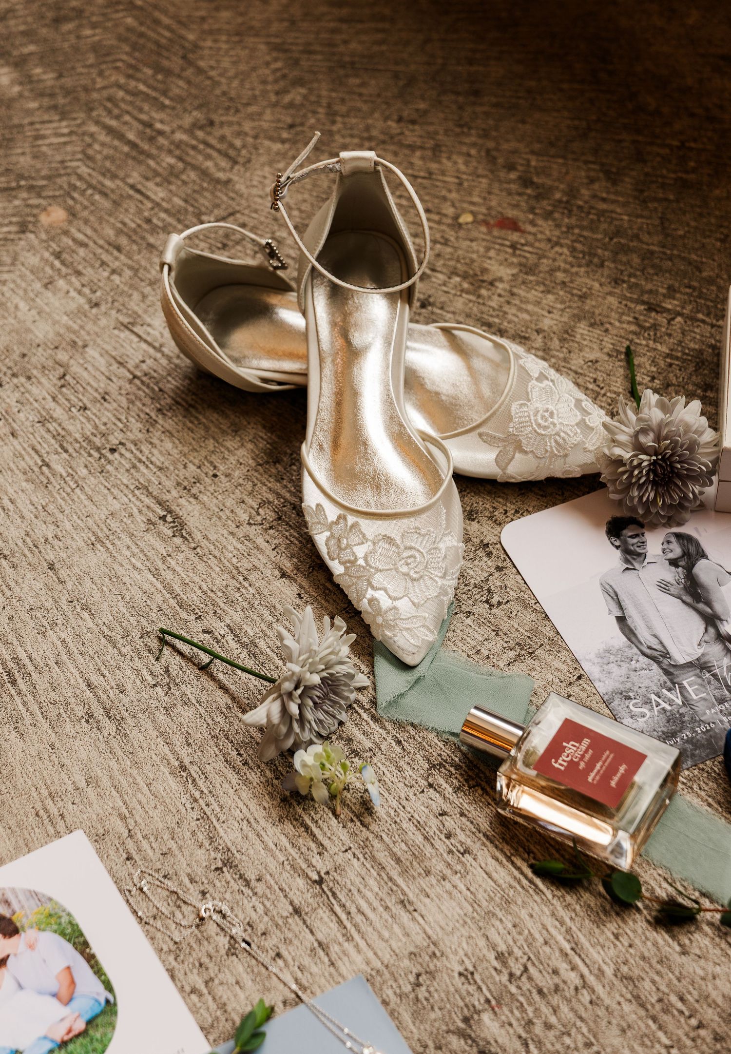 upper peninsula of michigan escanaba wedding photographer