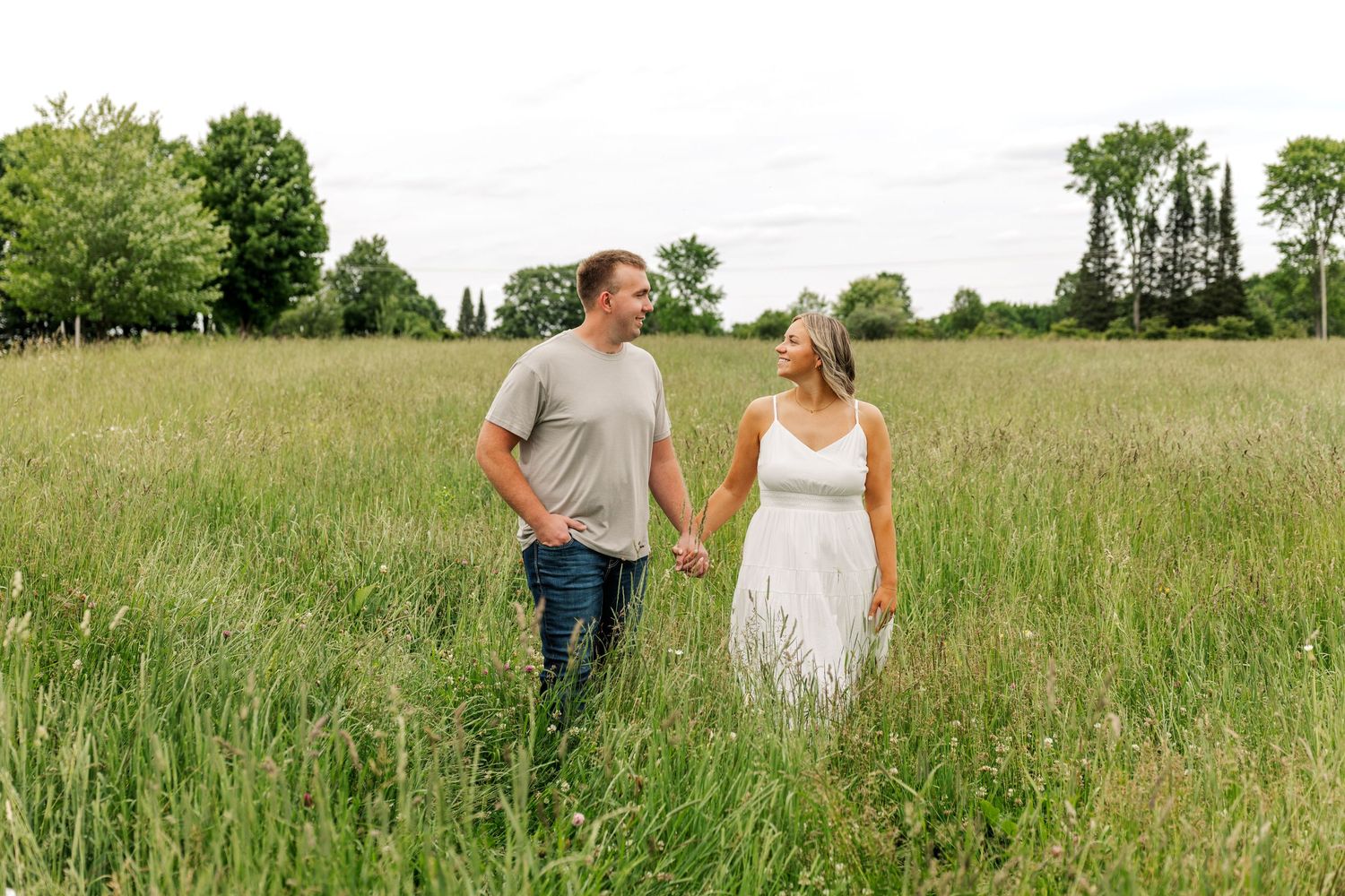 Crystal Falls Michigan Wedding and Engagement session photographer