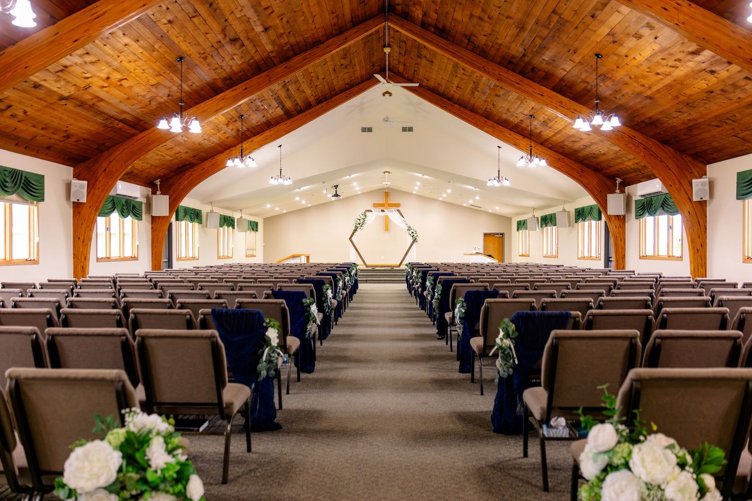 upper peninsula of michigan Escanaba wedding photographer