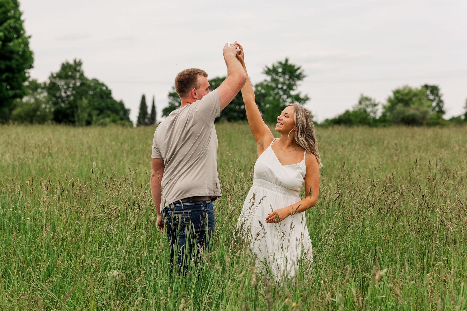 Crystal Falls Michigan Wedding and Engagement session photographer
