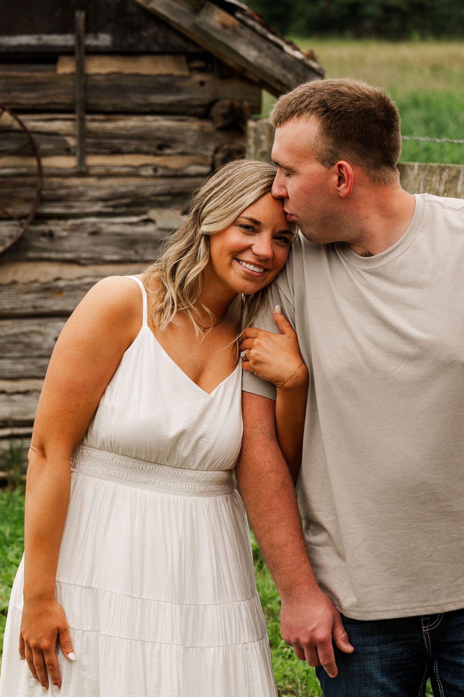 Crystal Falls Michigan Wedding and Engagement session photographer