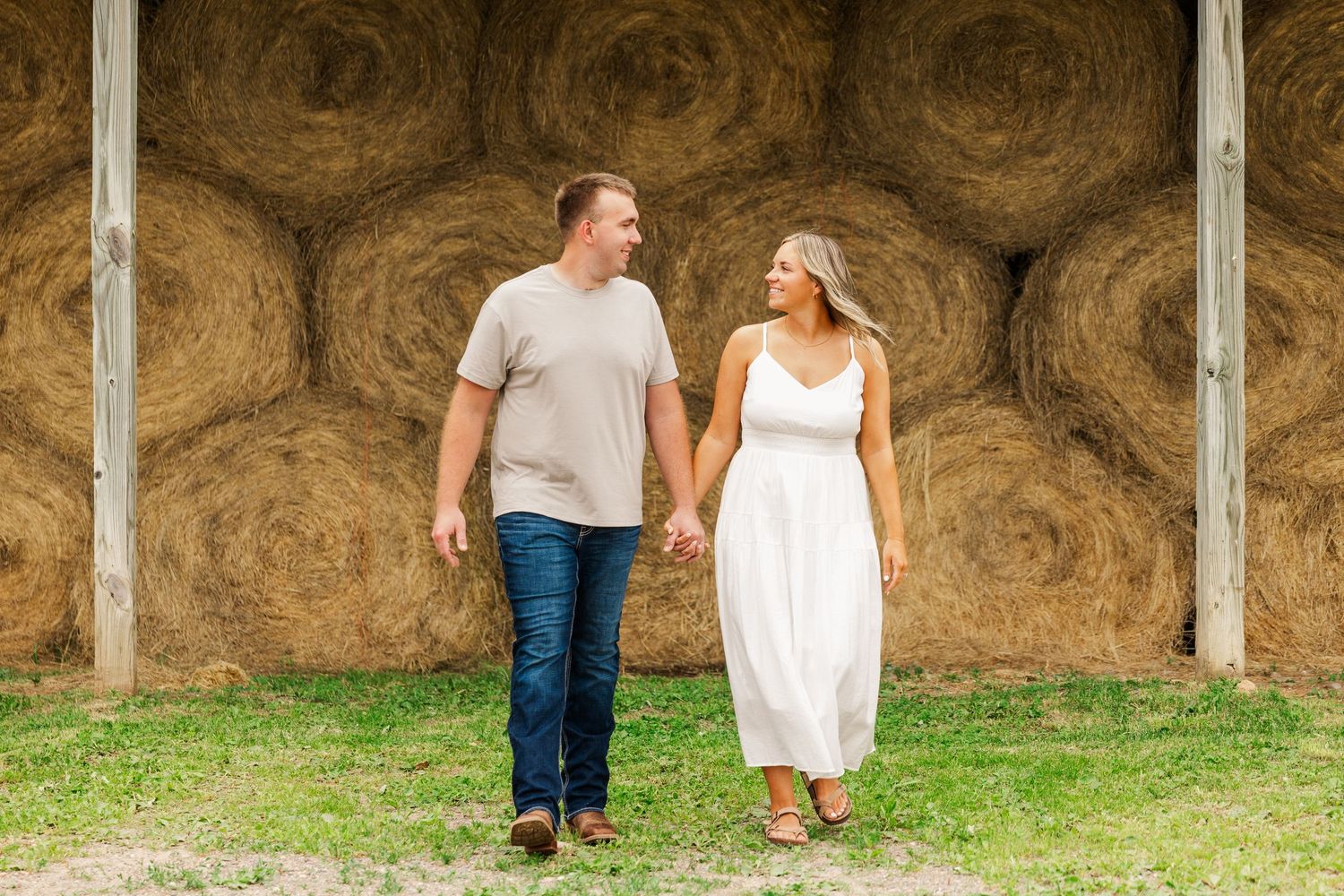 Crystal Falls Michigan Wedding and Engagement session photographer