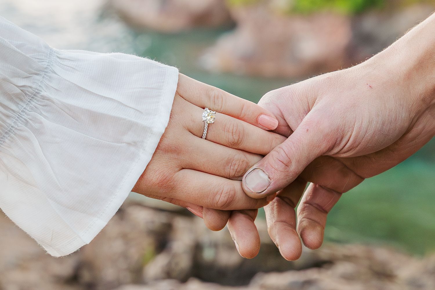 marquette engagement photographer
