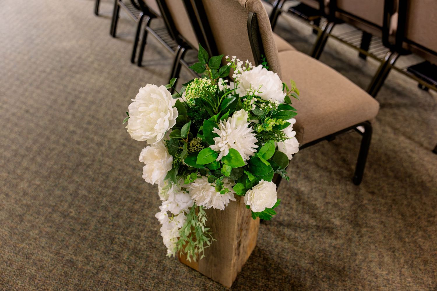 upper peninsula of michigan Escanaba wedding photographer