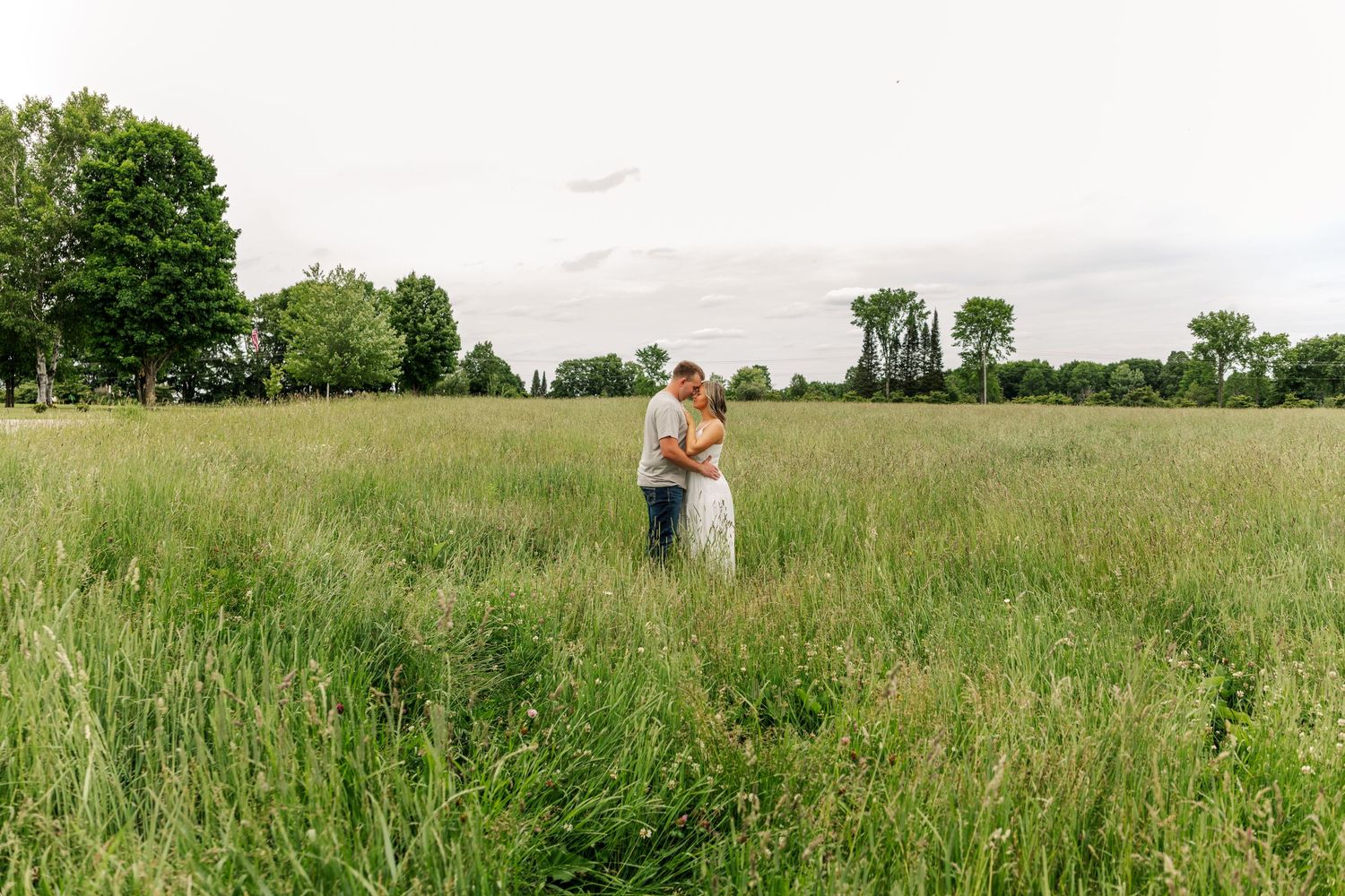 Crystal Falls Michigan Wedding and Engagement session photographer