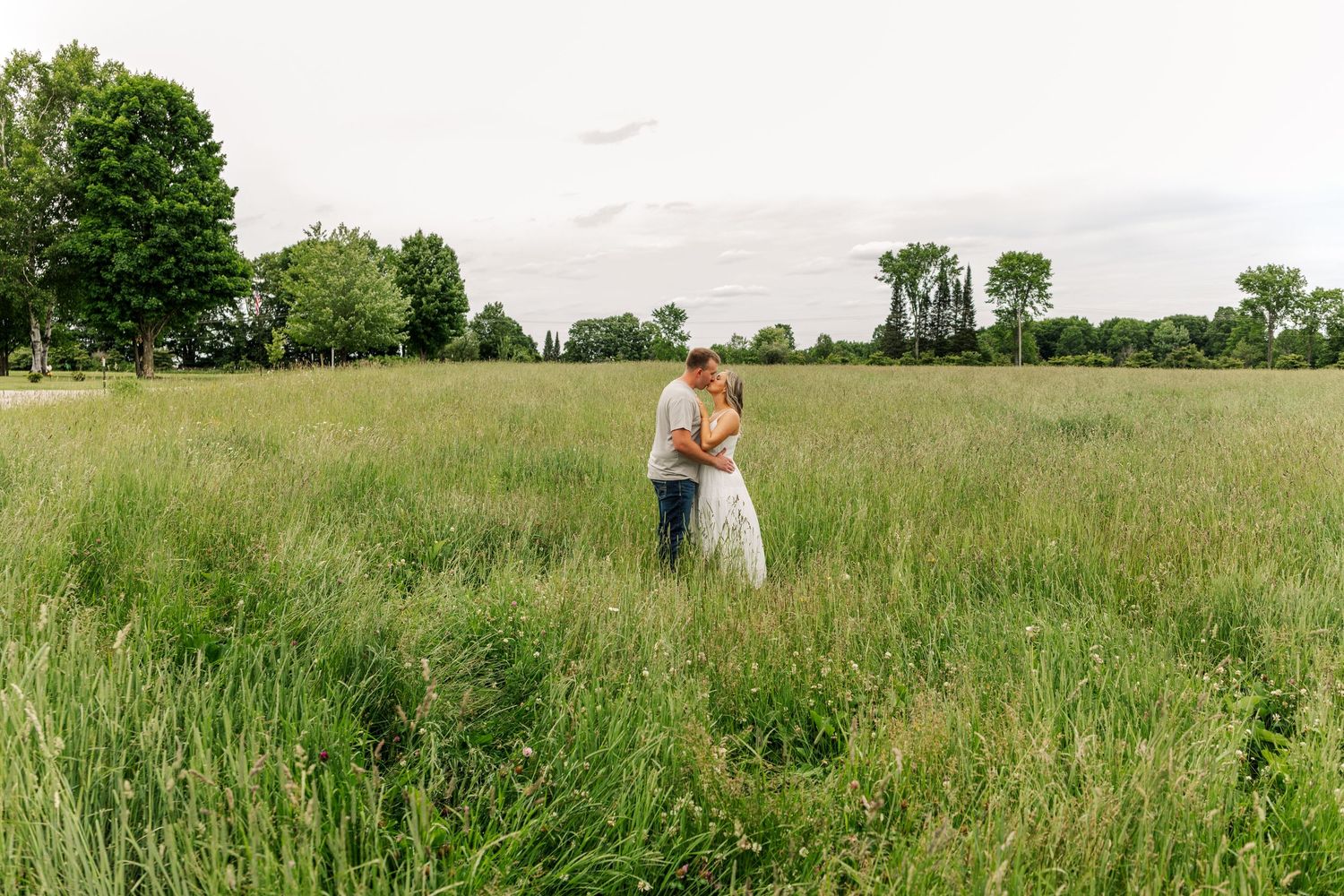 Crystal Falls Michigan Wedding and Engagement session photographer
