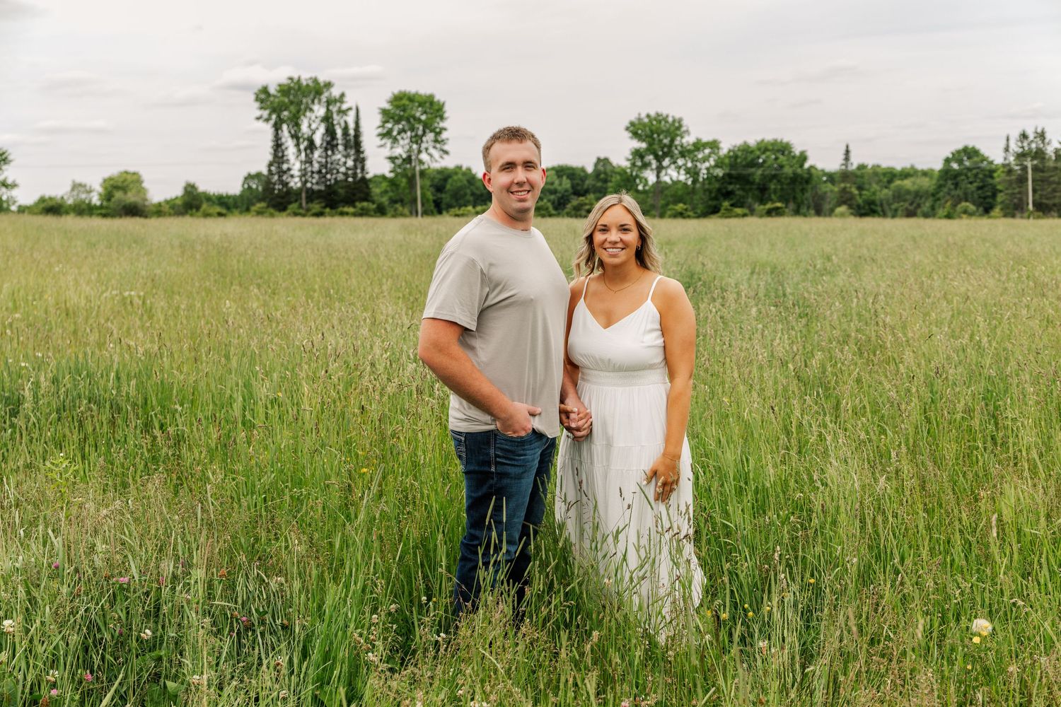 Crystal Falls Michigan Wedding and Engagement session photographer
