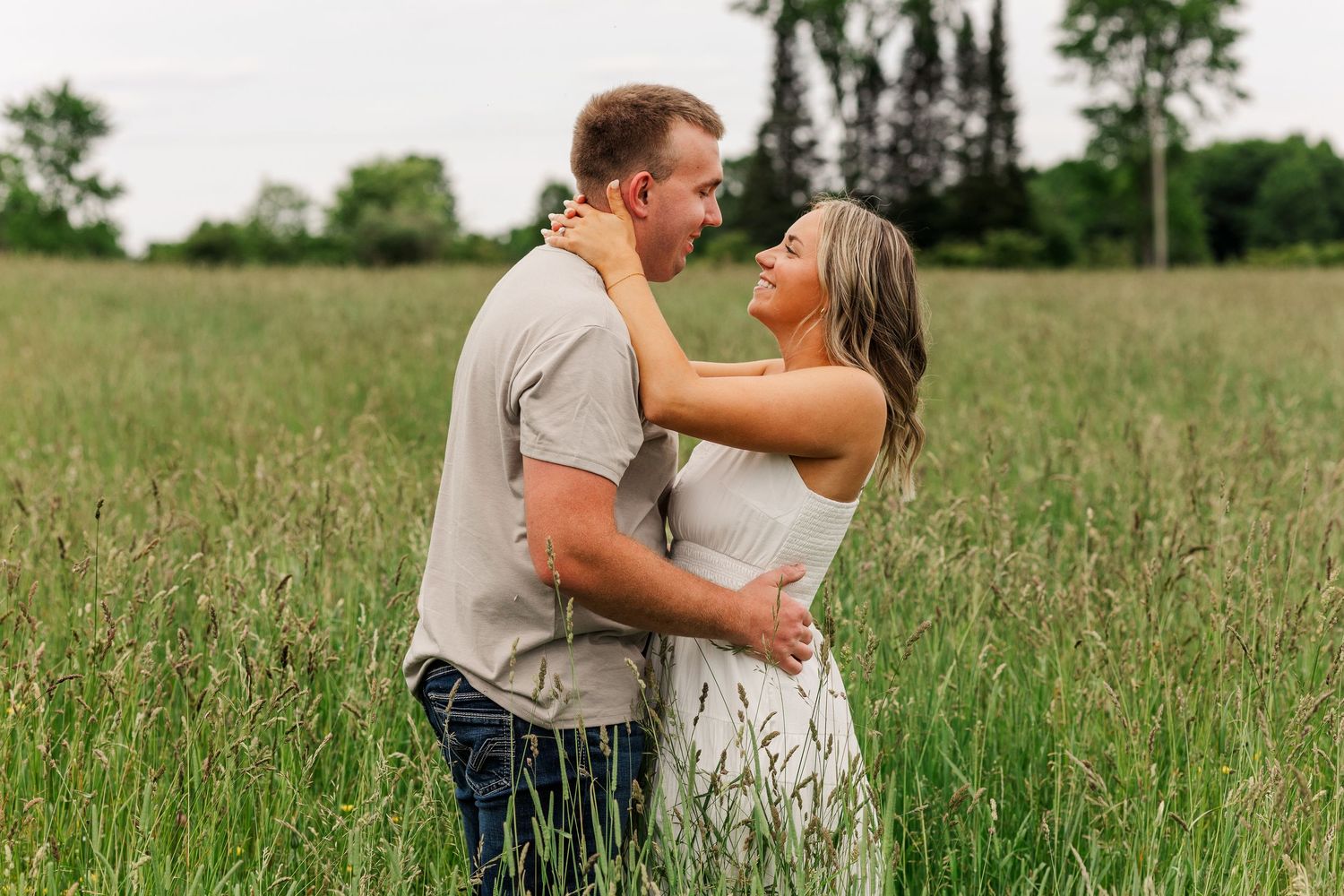 Crystal Falls Michigan Wedding and Engagement session photographer