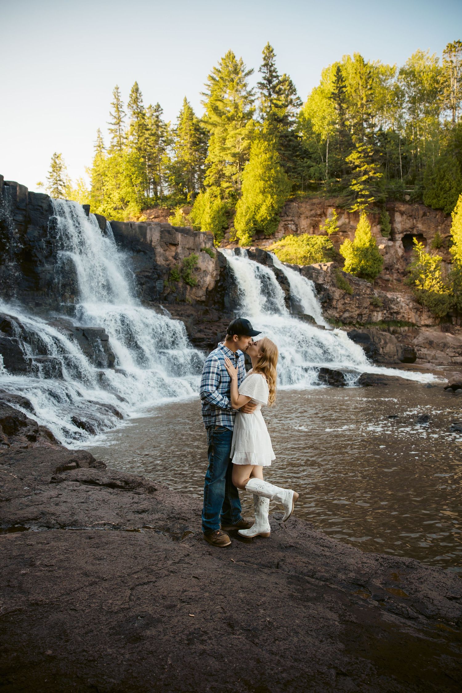 Bemidji Photographer captures engagement session at Gooseberry falls State park