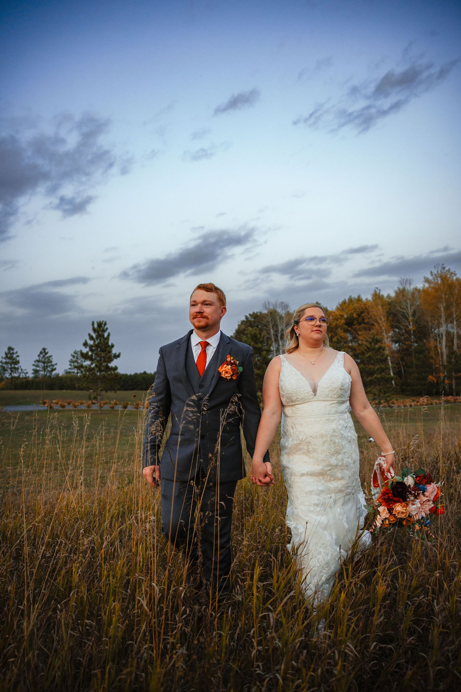 Bride and Groom sunset photos at Bluebelle event venue in Bemidji Minnesota