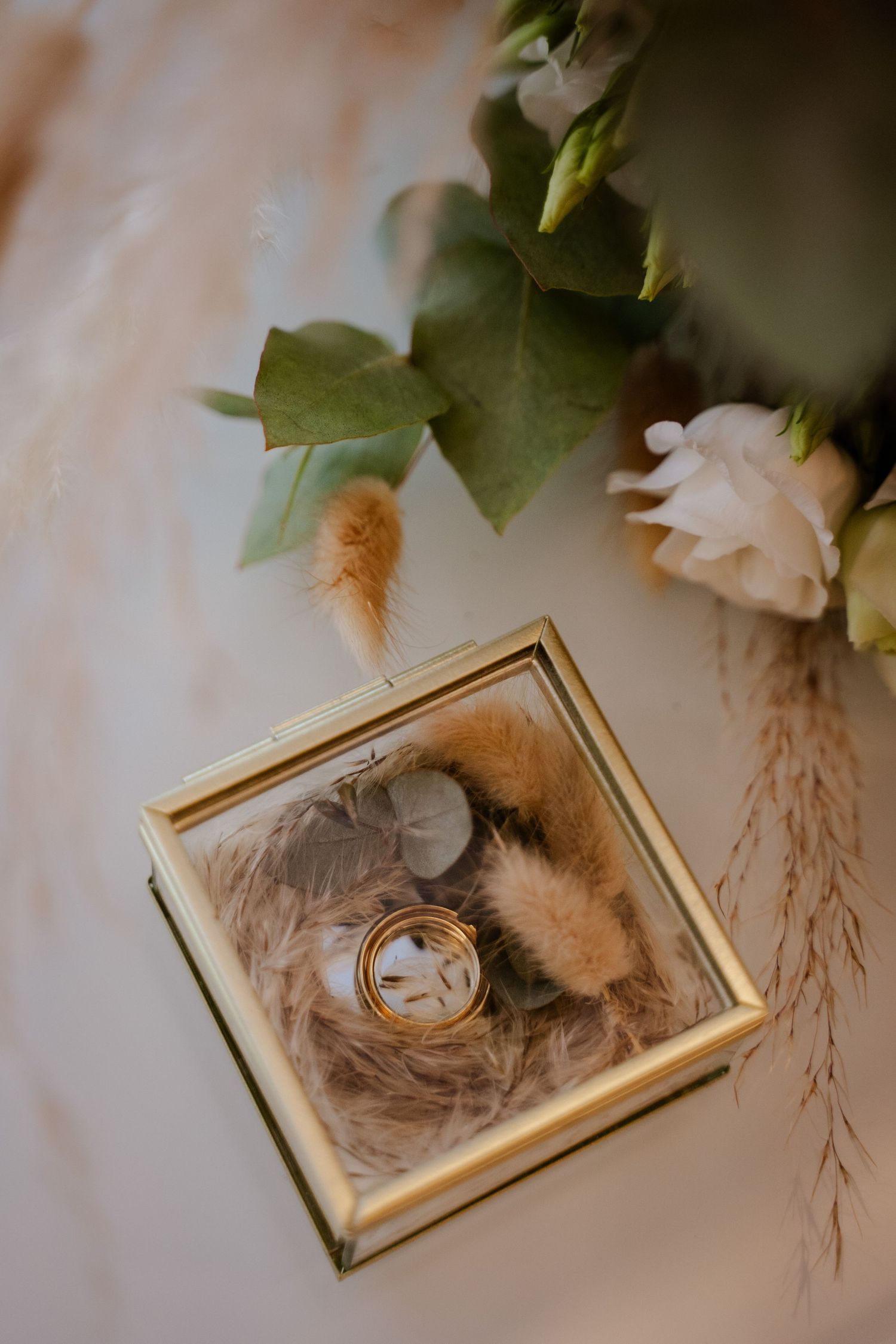 Hochzeitsfotograf Augsburg Günstiger Hochzeitsfotograf München Wedding Photographer Braut Bräutigam Ringe