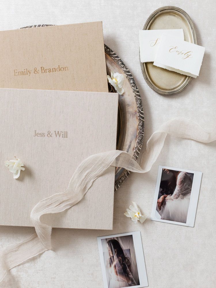 Linen cover wedding album with custom design