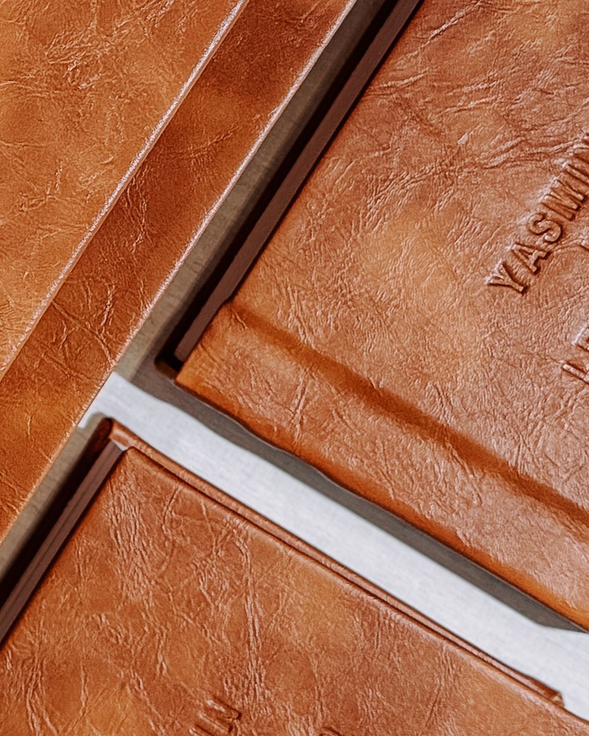 Leather cover wedding album with premium finish