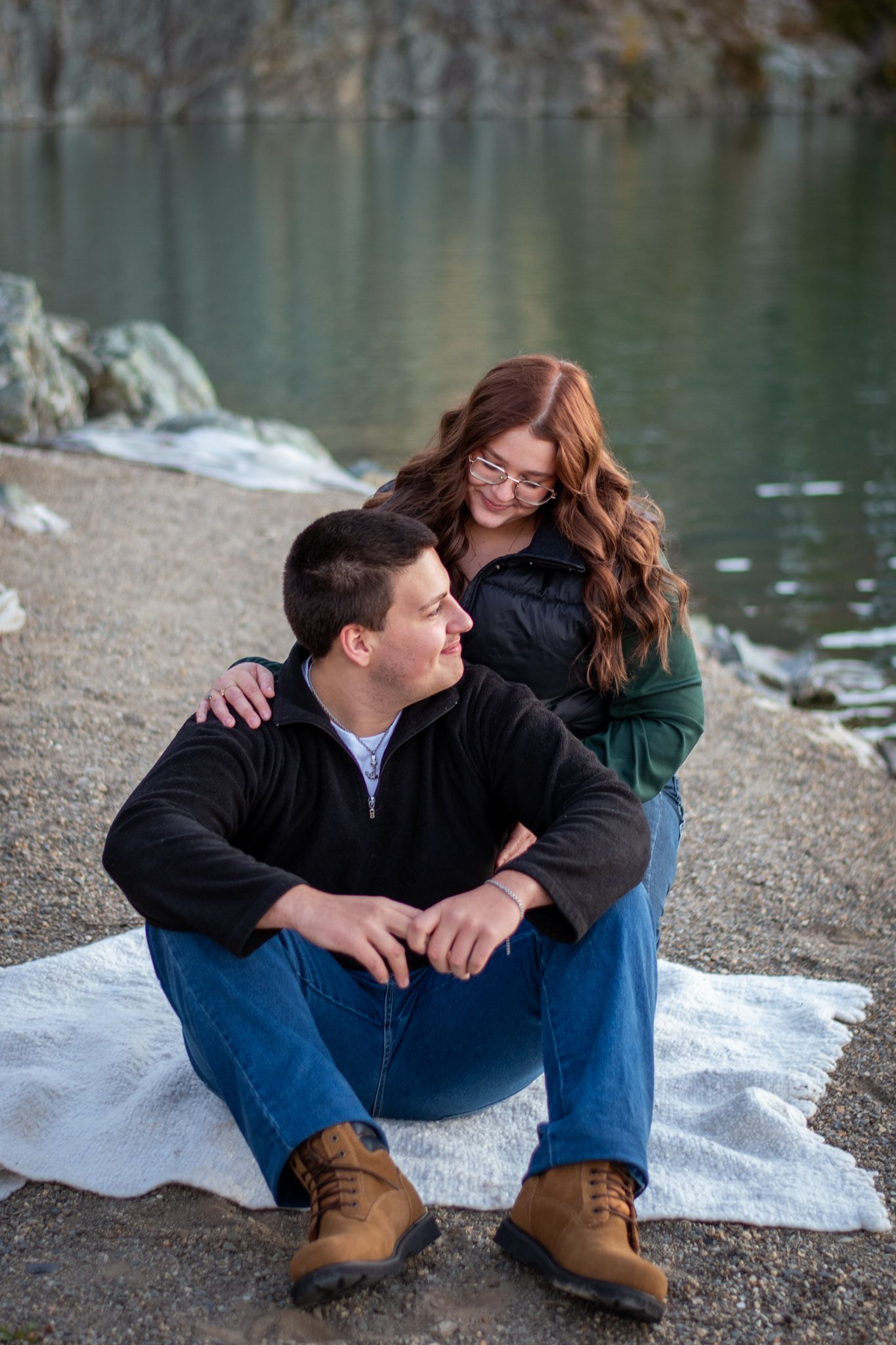 séance photo de couple en Beauce, couple à Thetford Mines, photographe professionnelle en Beauce