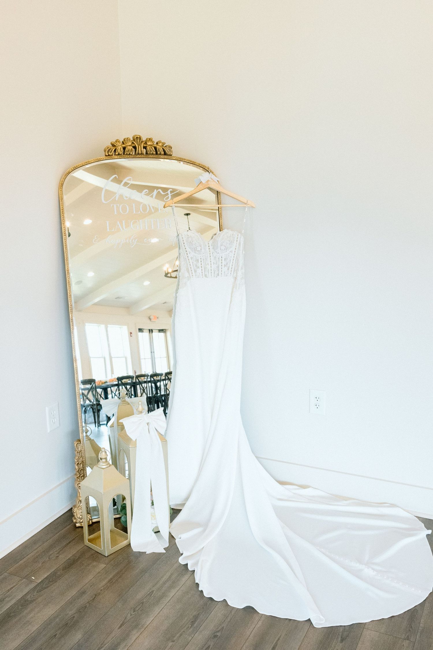 Kenzie Brooke Photography offers expert photography services, specializing in portraits, events, and special moments.