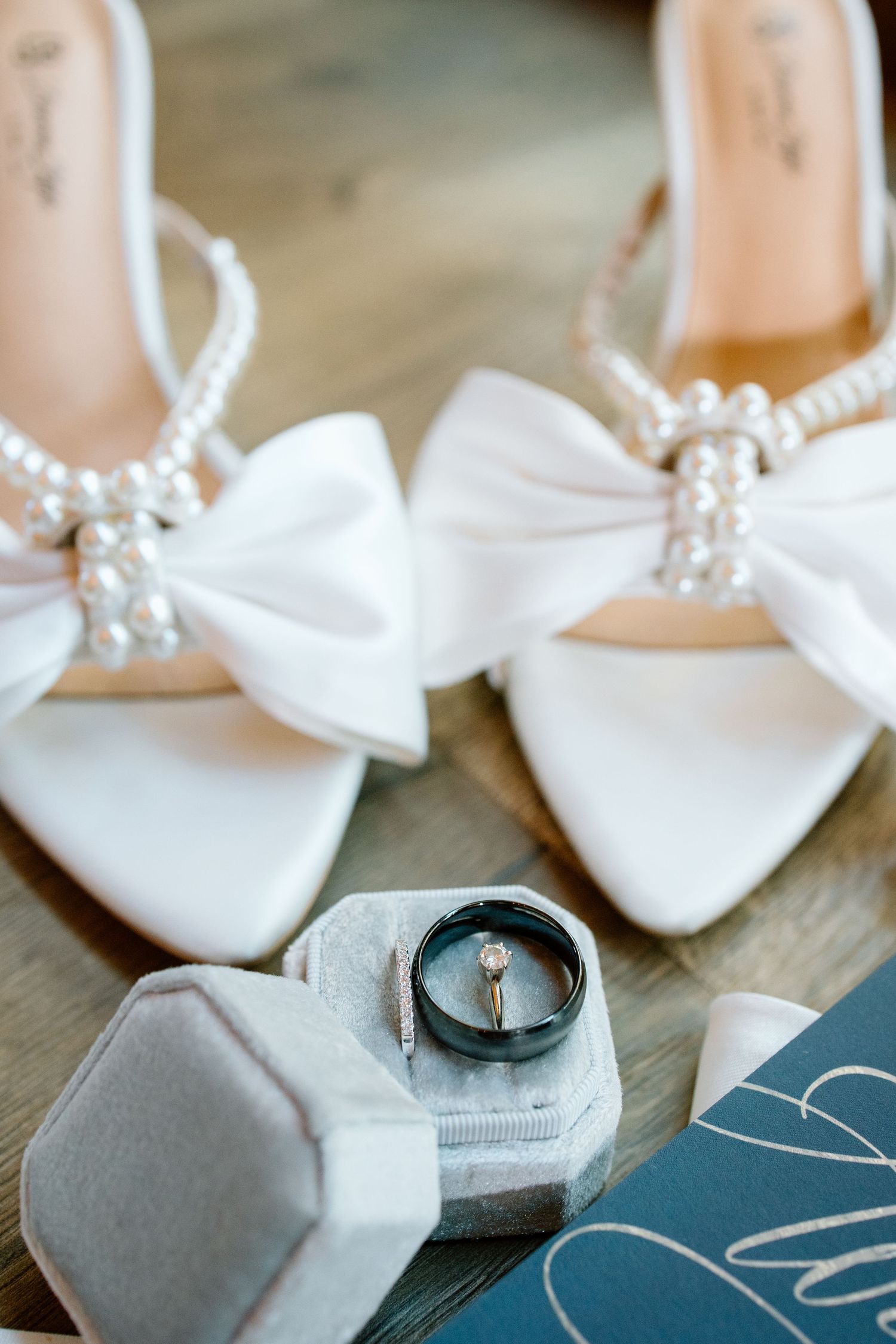 Kenzie Brooke Photography offers expert photography services, specializing in portraits, events, and special moments.