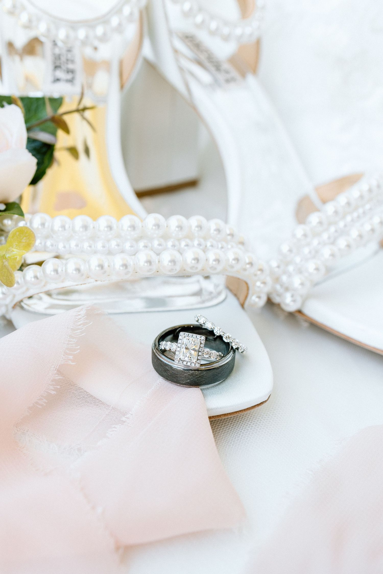 Kenzie Brooke Photography offers expert photography services, specializing in portraits, events, and special moments.