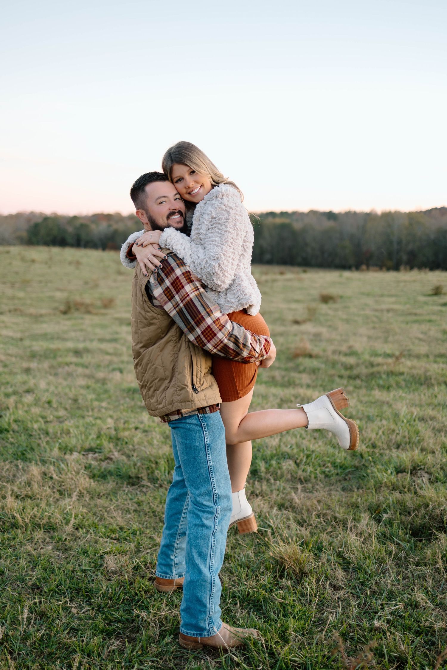 Kenzie Brooke Photography offers expert photography services, specializing in portraits, events, and special moments.