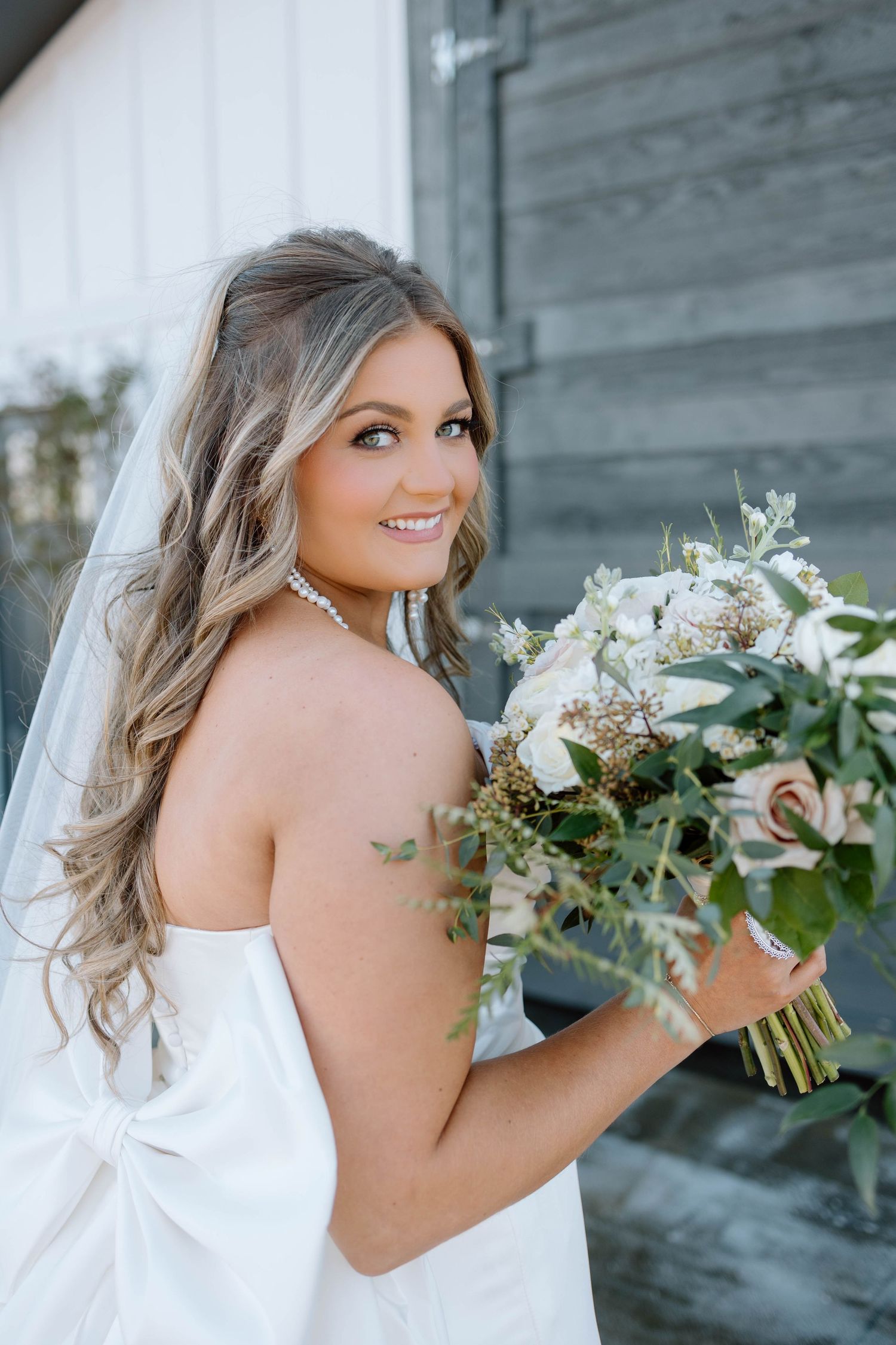 Kenzie Brooke Photography offers expert photography services, specializing in portraits, events, and special moments.