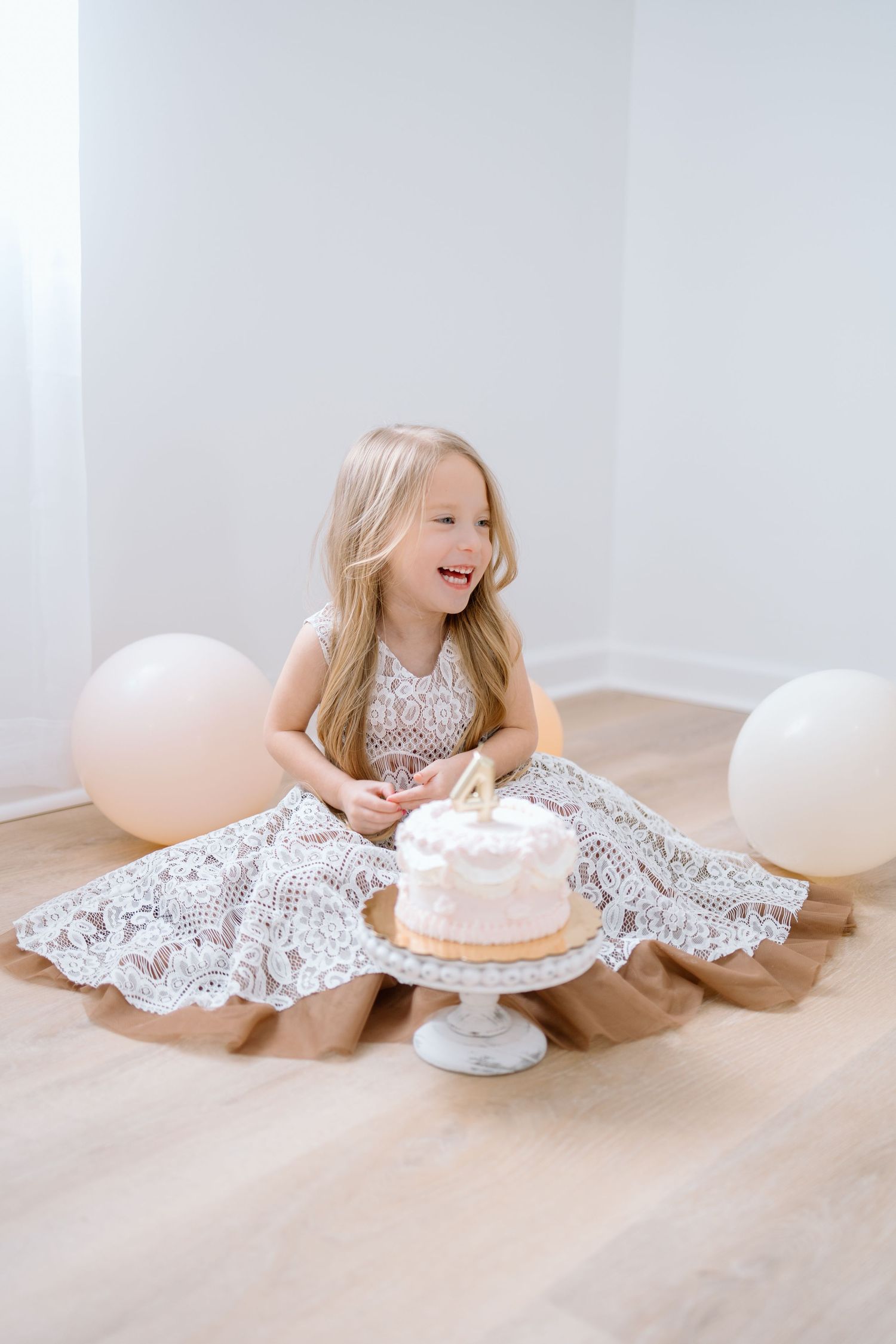 Kenzie Brooke Photography offers expert photography services, specializing in portraits, events, and special moments.