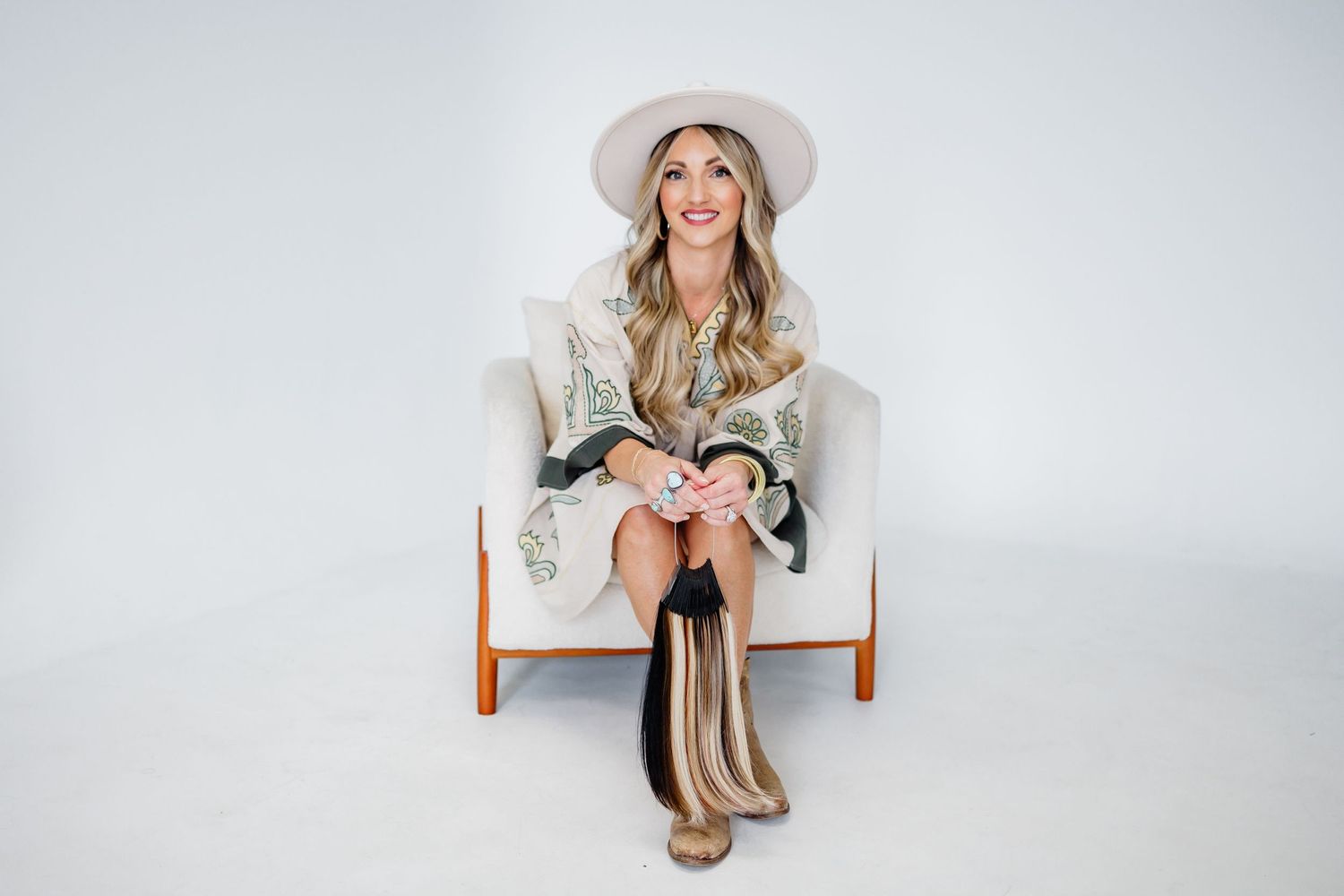 Kenzie Brooke Photography offers expert photography services, specializing in portraits, events, and special moments.