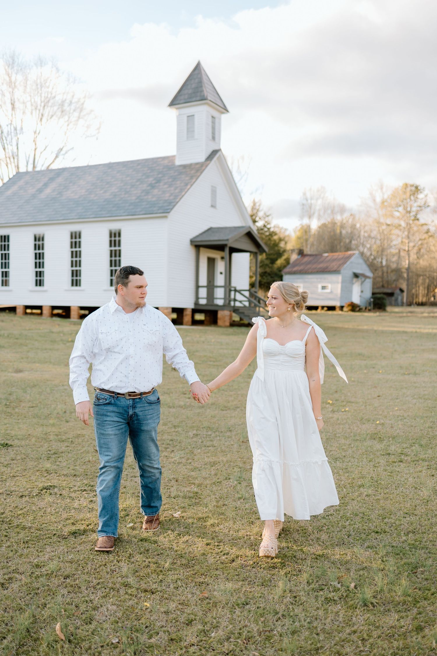 Kenzie Brooke Photography offers expert photography services, specializing in portraits, events, and special moments.